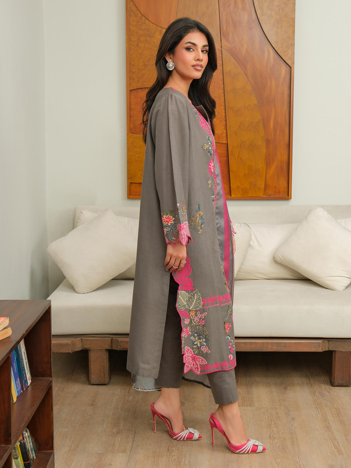 3 Piece Khaddar Suit-Embroidered (Unstitched)