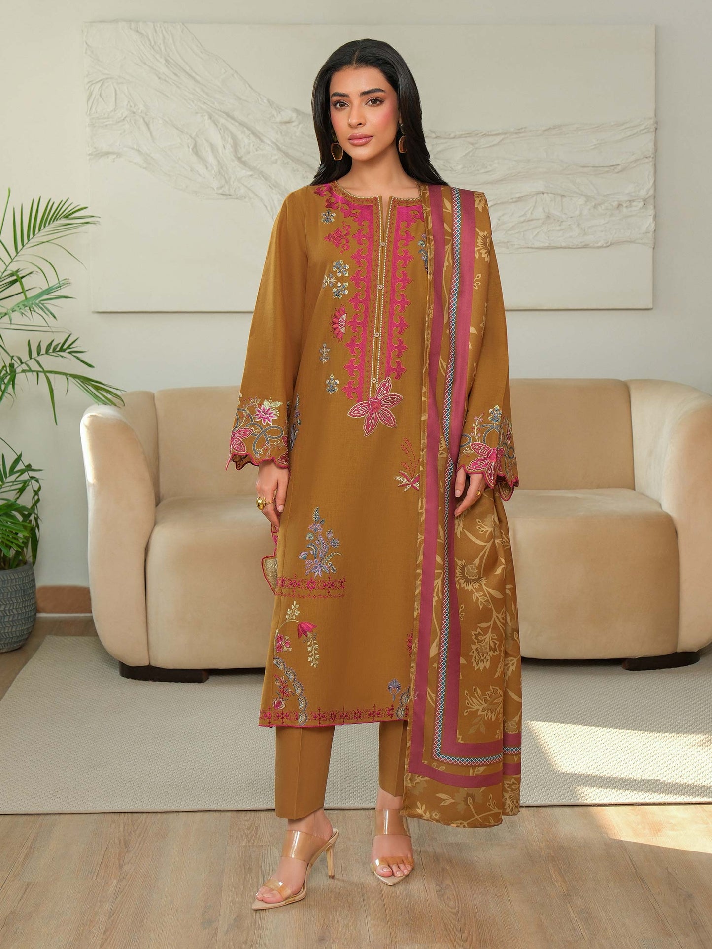3 Piece Khaddar Suit-Embroidered (Unstitched)