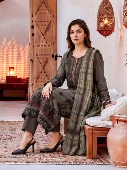 3 Piece Slub Khaddar Suit-Embroidered (Unstitched)