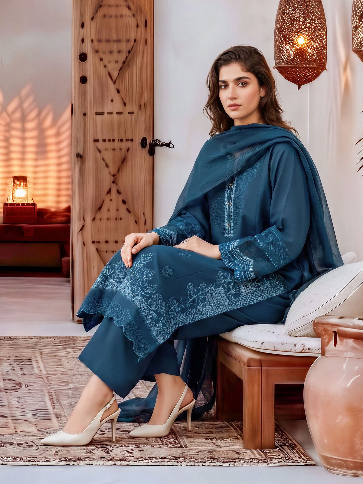 3 Piece Slub Khaddar Suit-Embroidered (Unstitched)