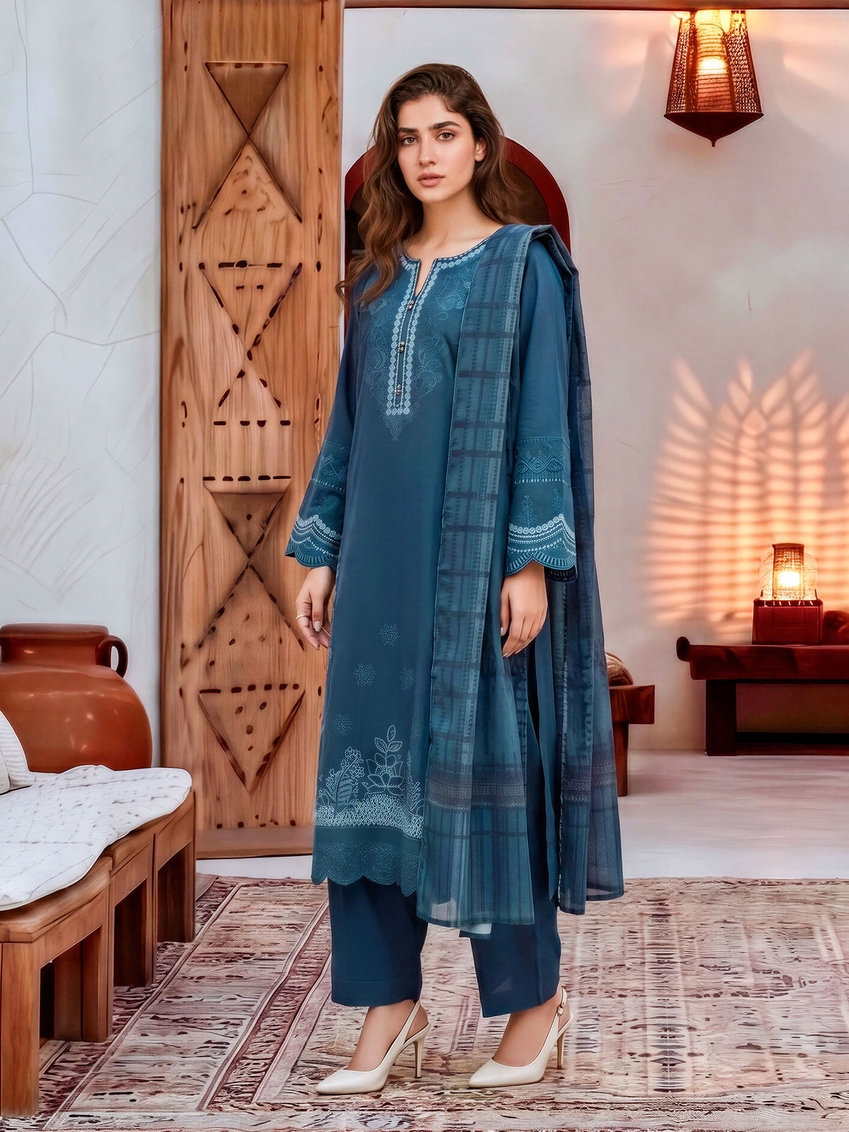 3 Piece Slub Khaddar Suit-Embroidered (Unstitched)