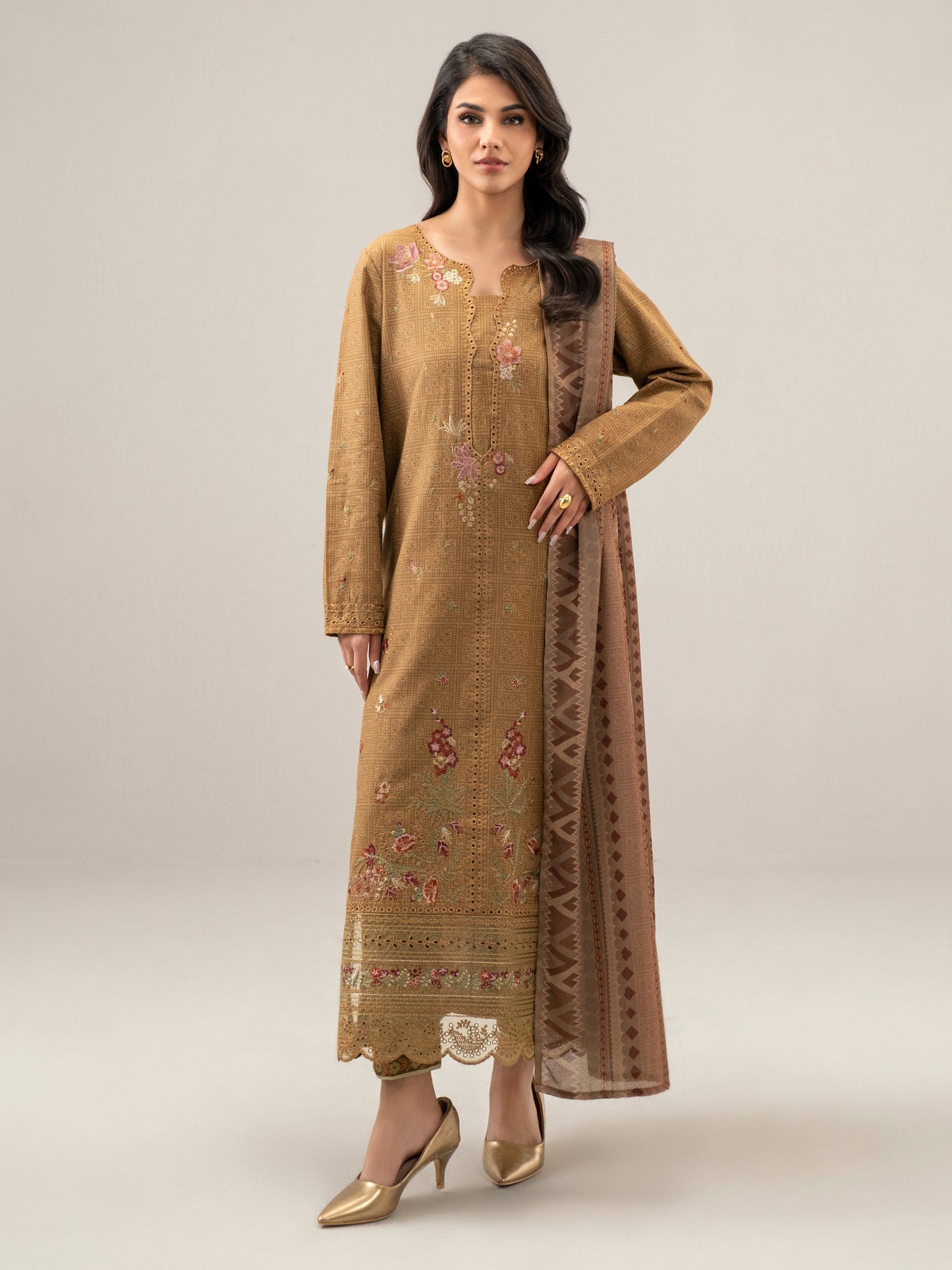 3 Piece Khaddar Suit-Embroidered (Unstitched)