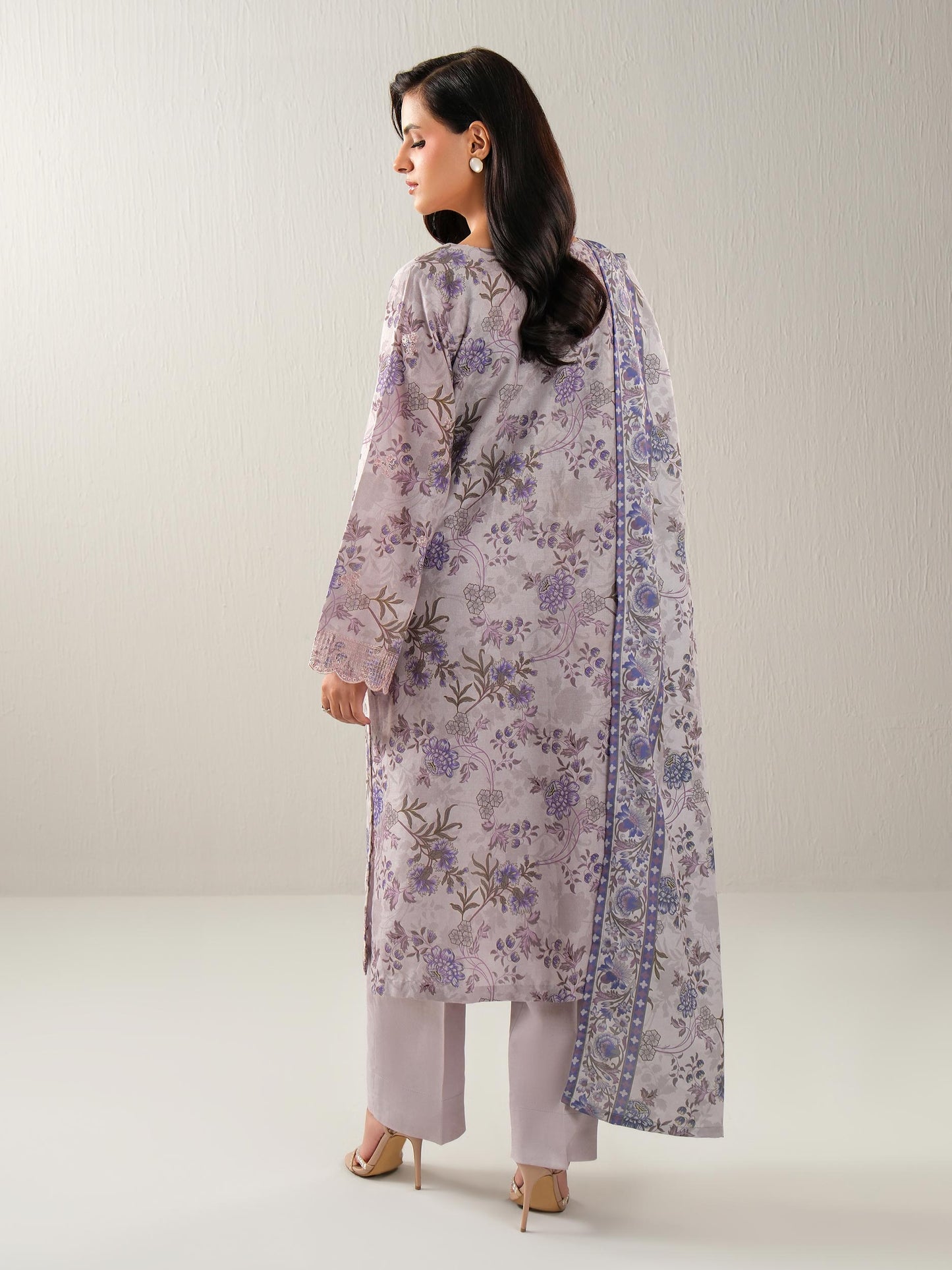 3 Piece Khaddar Suit-Embroidered (Unstitched)