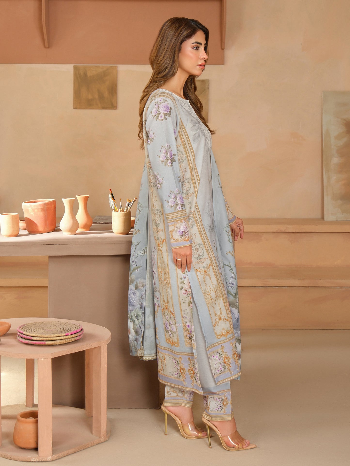 3 Piece Khaddar Suit-Embroidered (Unstitched)