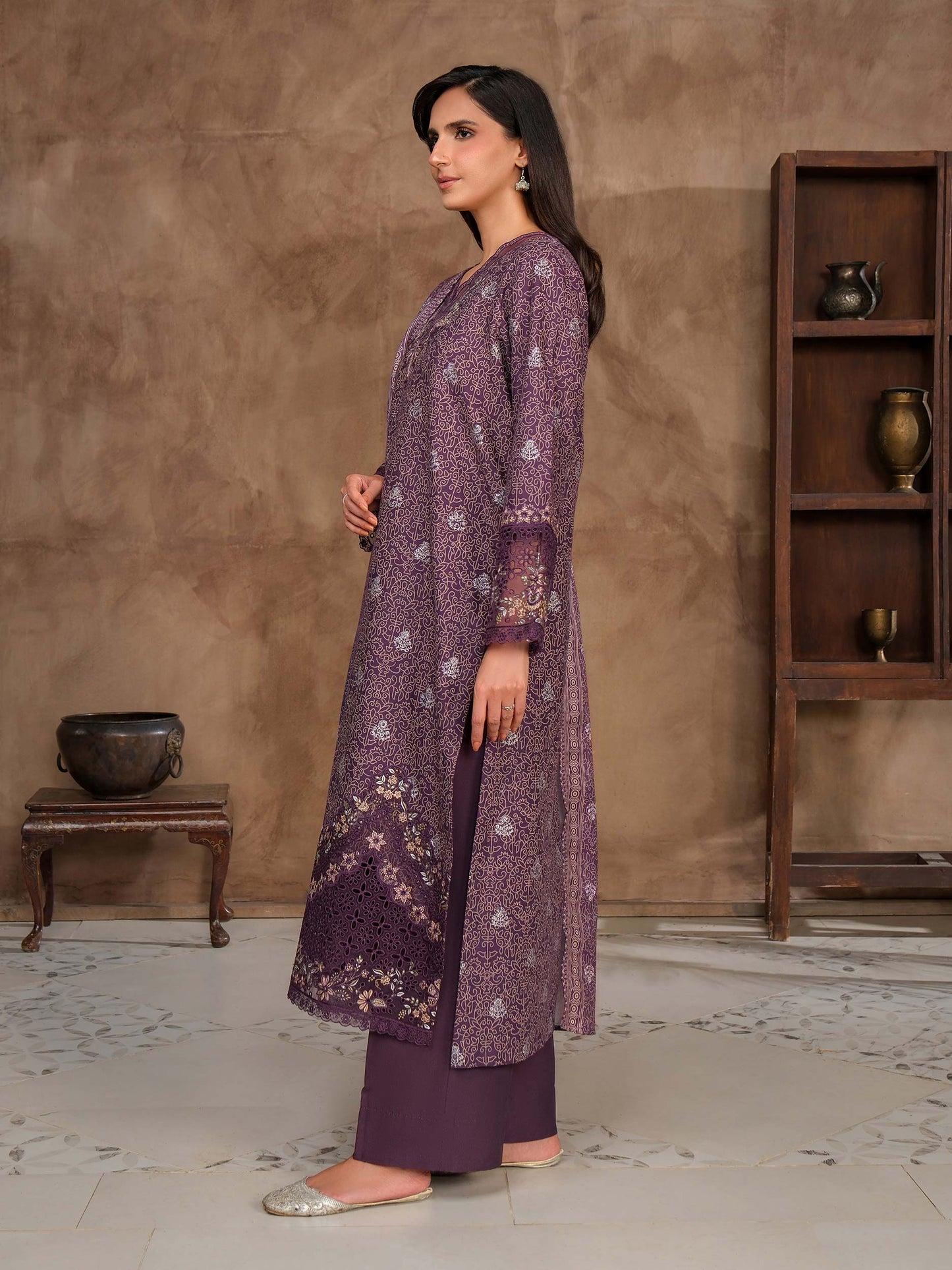 3 Piece Khaddar Suit-Embroidered (Unstitched)