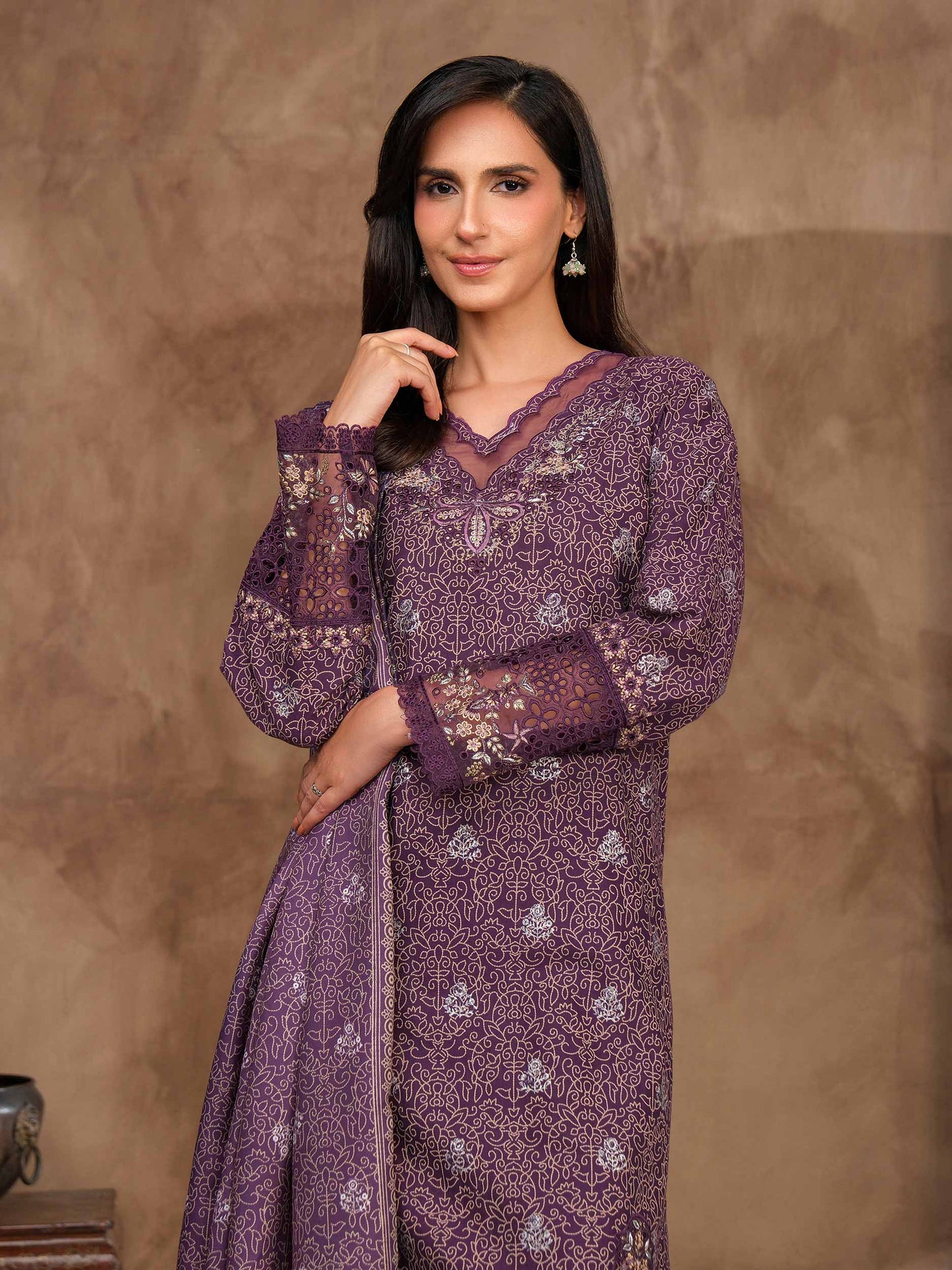 3 Piece Khaddar Suit-Embroidered (Unstitched)