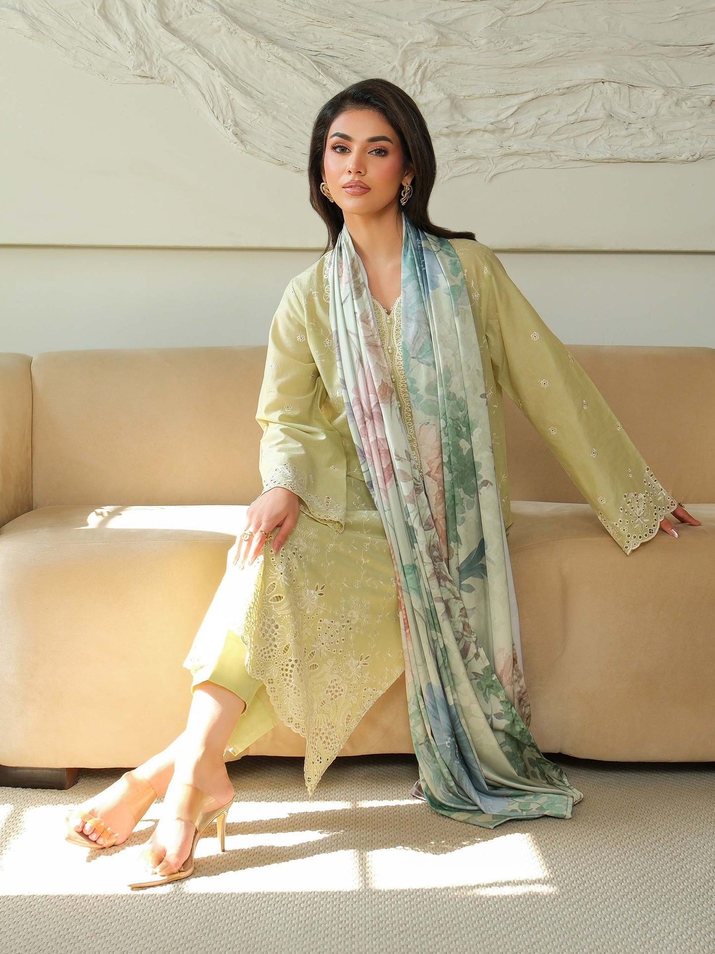 3 Piece Khaddar Suit-Embroidered (Unstitched)