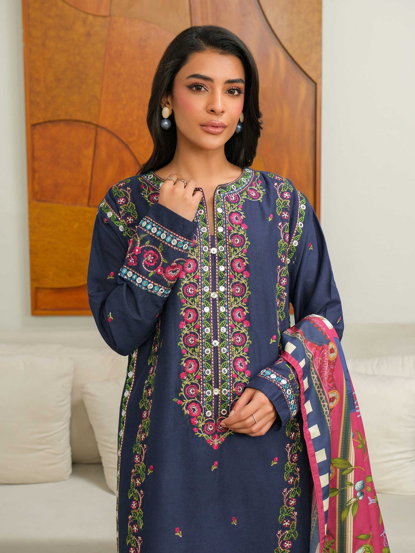 3 Piece Khaddar Suit-Embroidered (Unstitched)