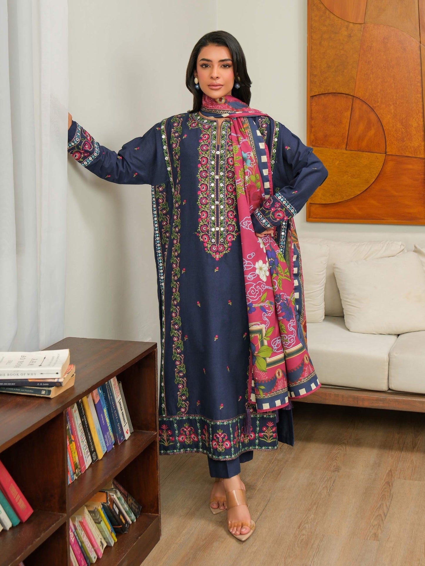 3 Piece Khaddar Suit-Embroidered (Unstitched)