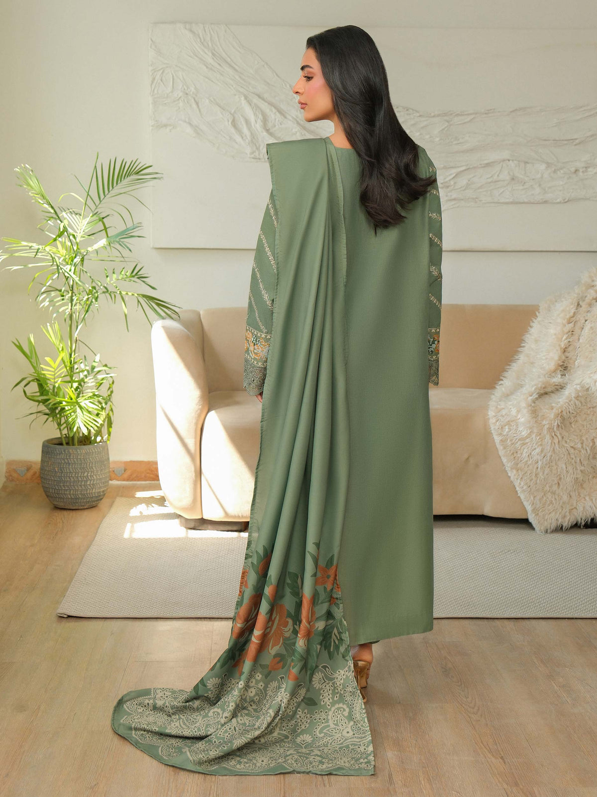 3 Piece Khaddar Suit-Embroidered (Unstitched)