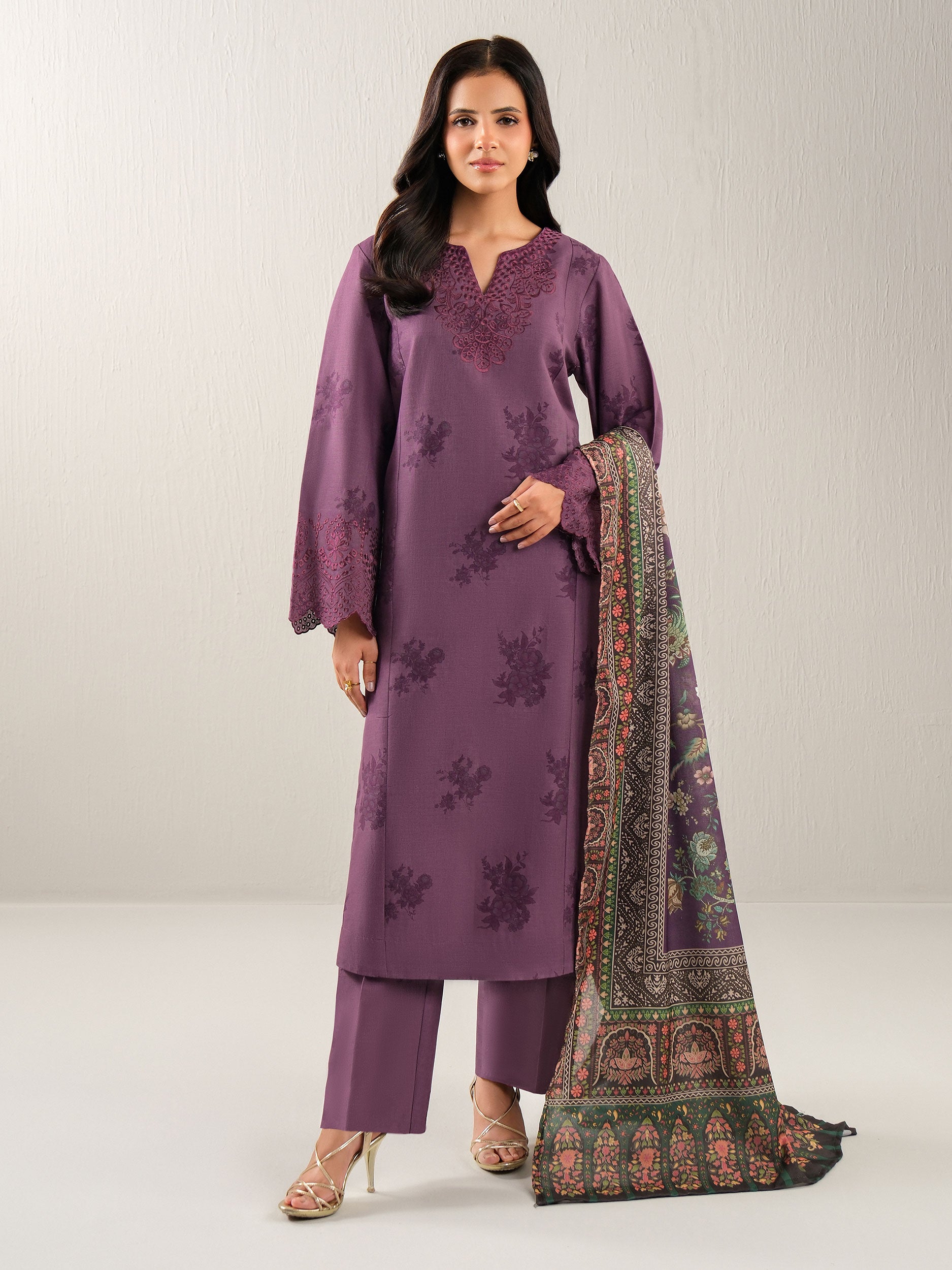 3 Piece Khaddar Suit-Embroidered (Unstitched)