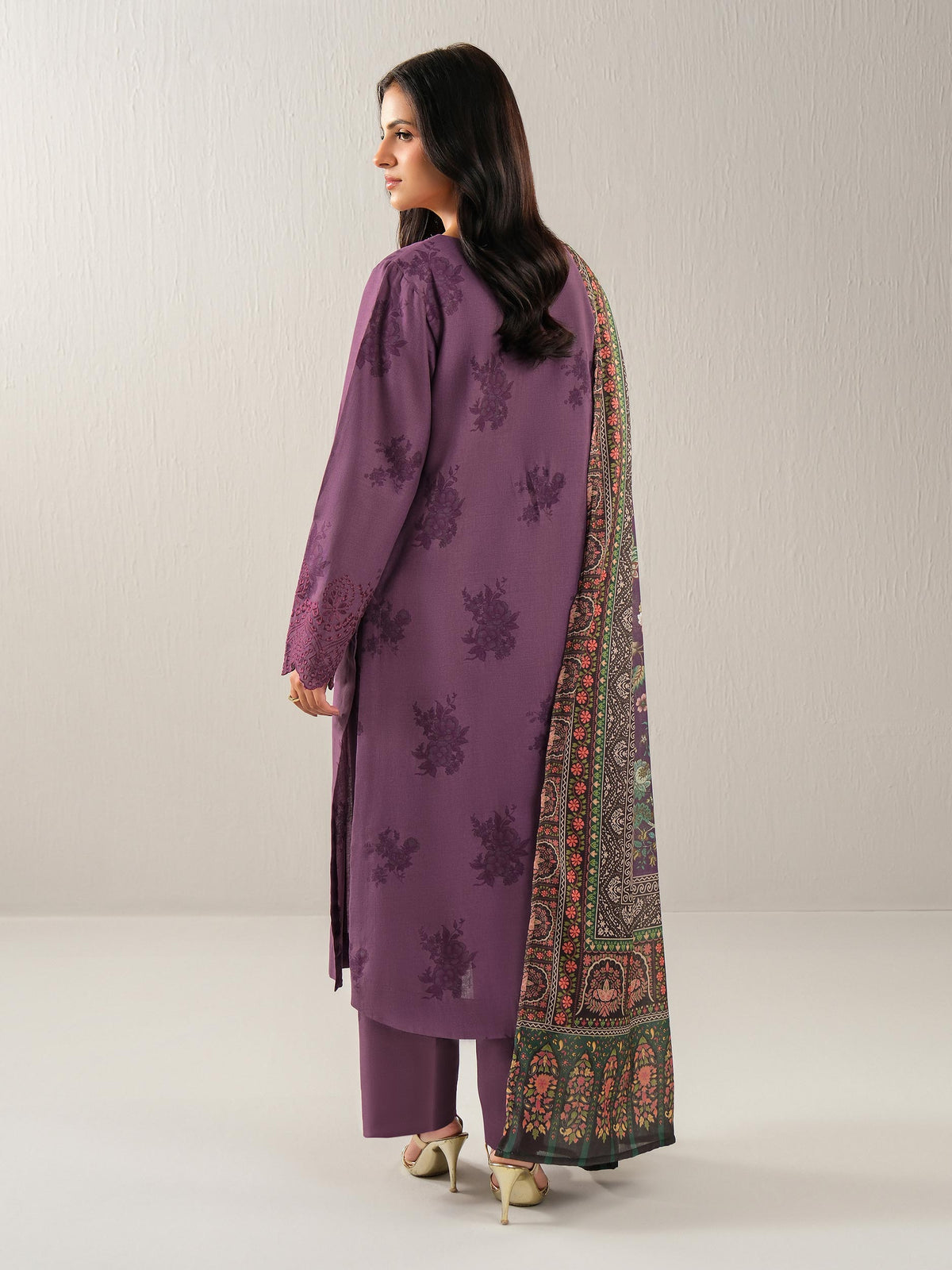 3 Piece Khaddar Suit-Embroidered (Unstitched)