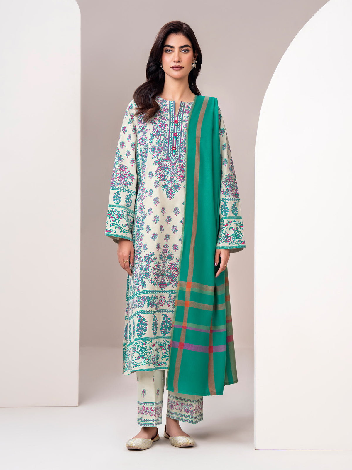 3 Piece Khaddar Suit-Printed (Unstitched)