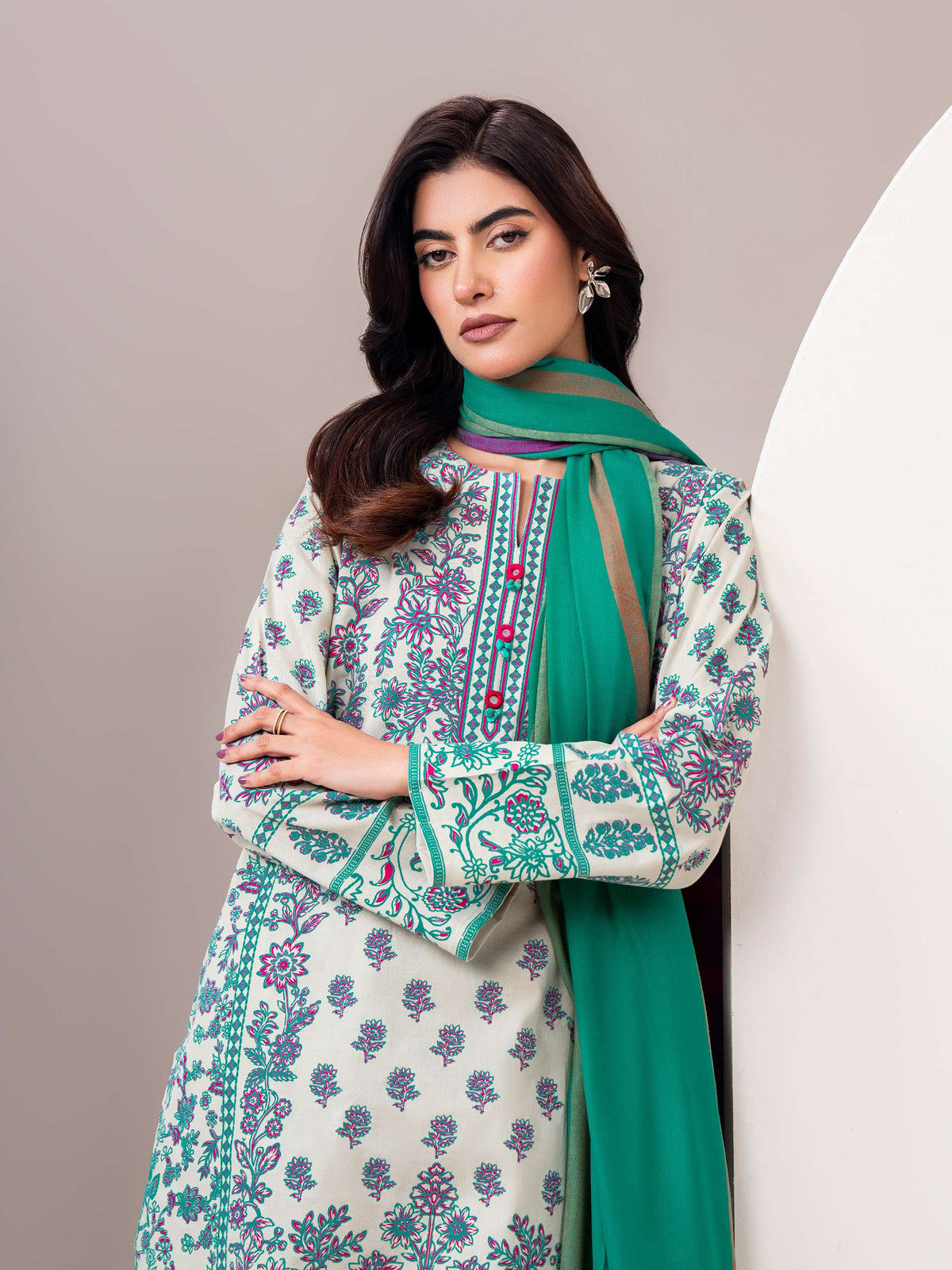 3 Piece Khaddar Suit-Printed (Unstitched)