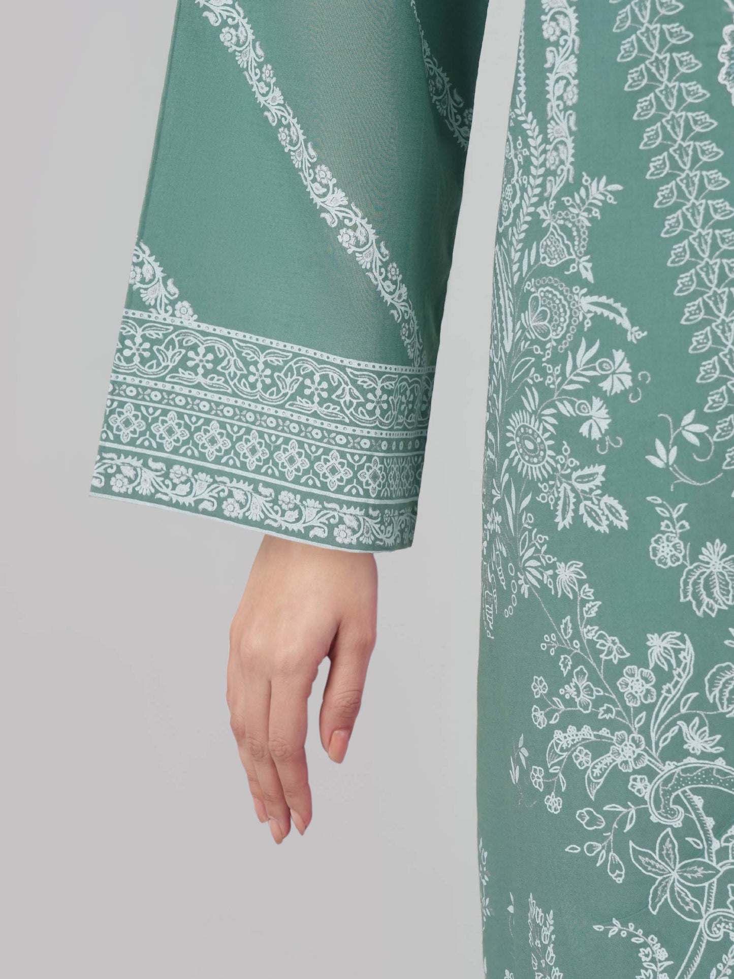 3 Piece Lawn Suit- Embroidered (Unstitched)