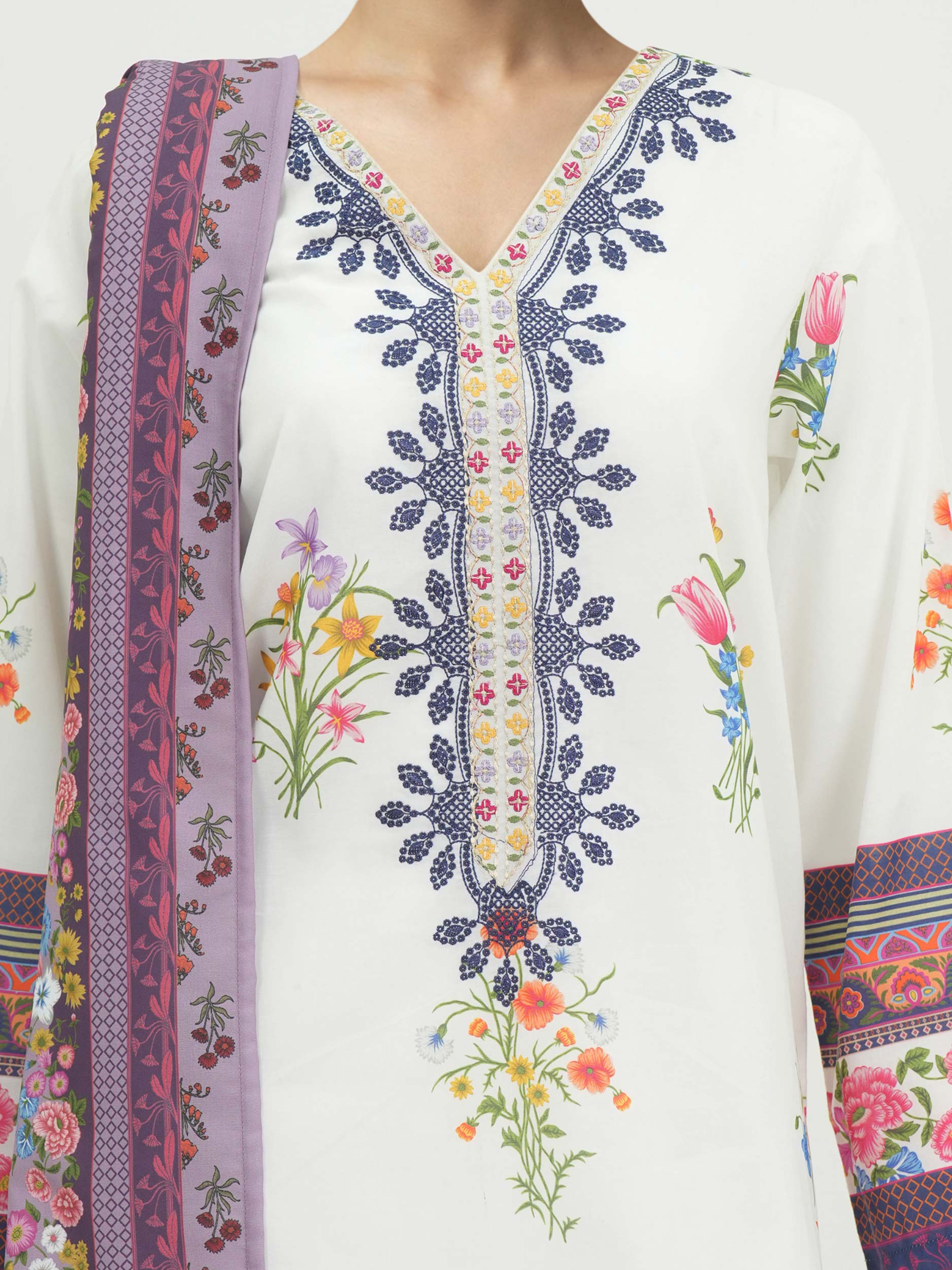 3 Piece Lawn Suit- Embroidered (Unstitched)