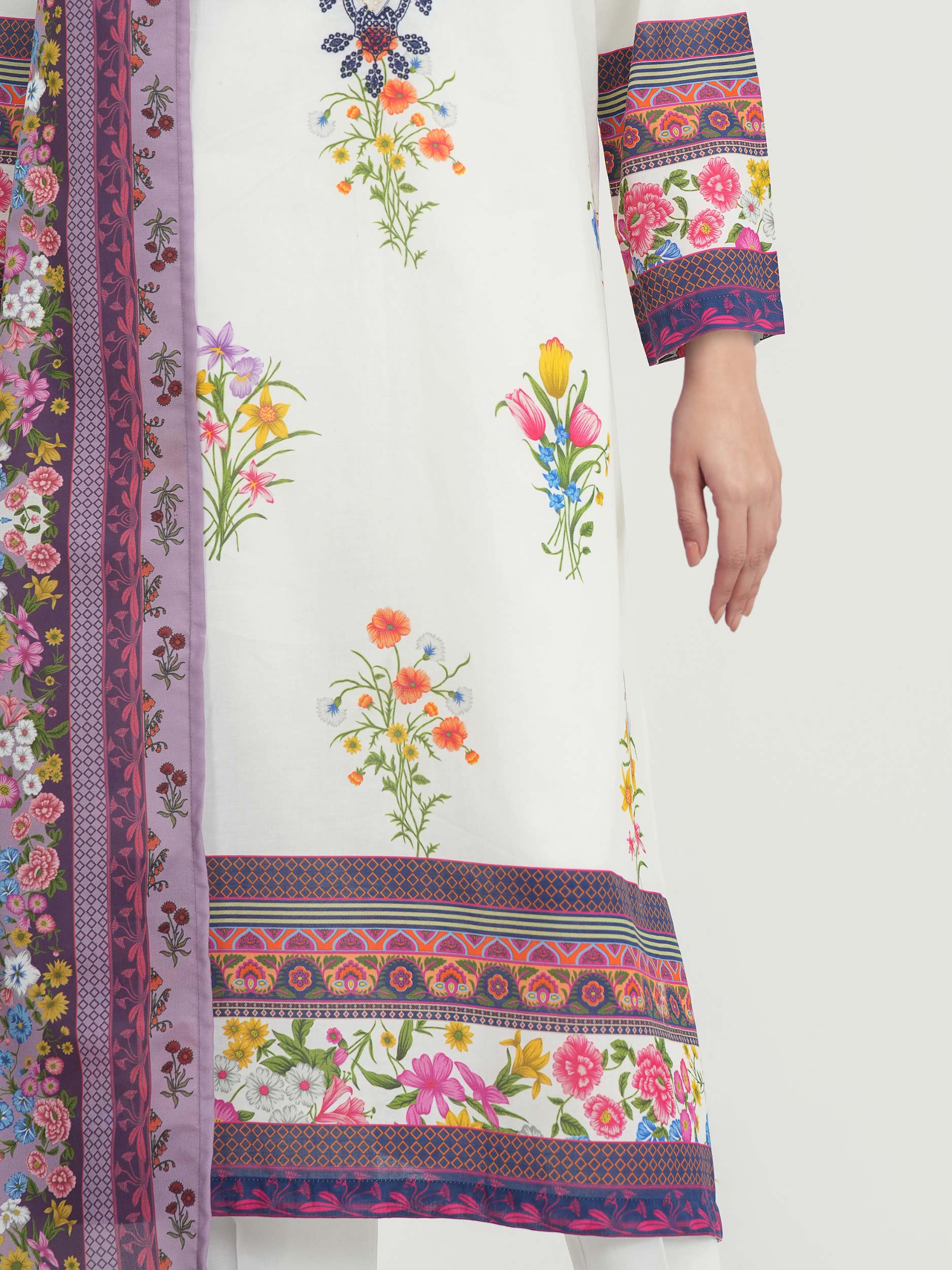 3 Piece Lawn Suit- Embroidered (Unstitched)
