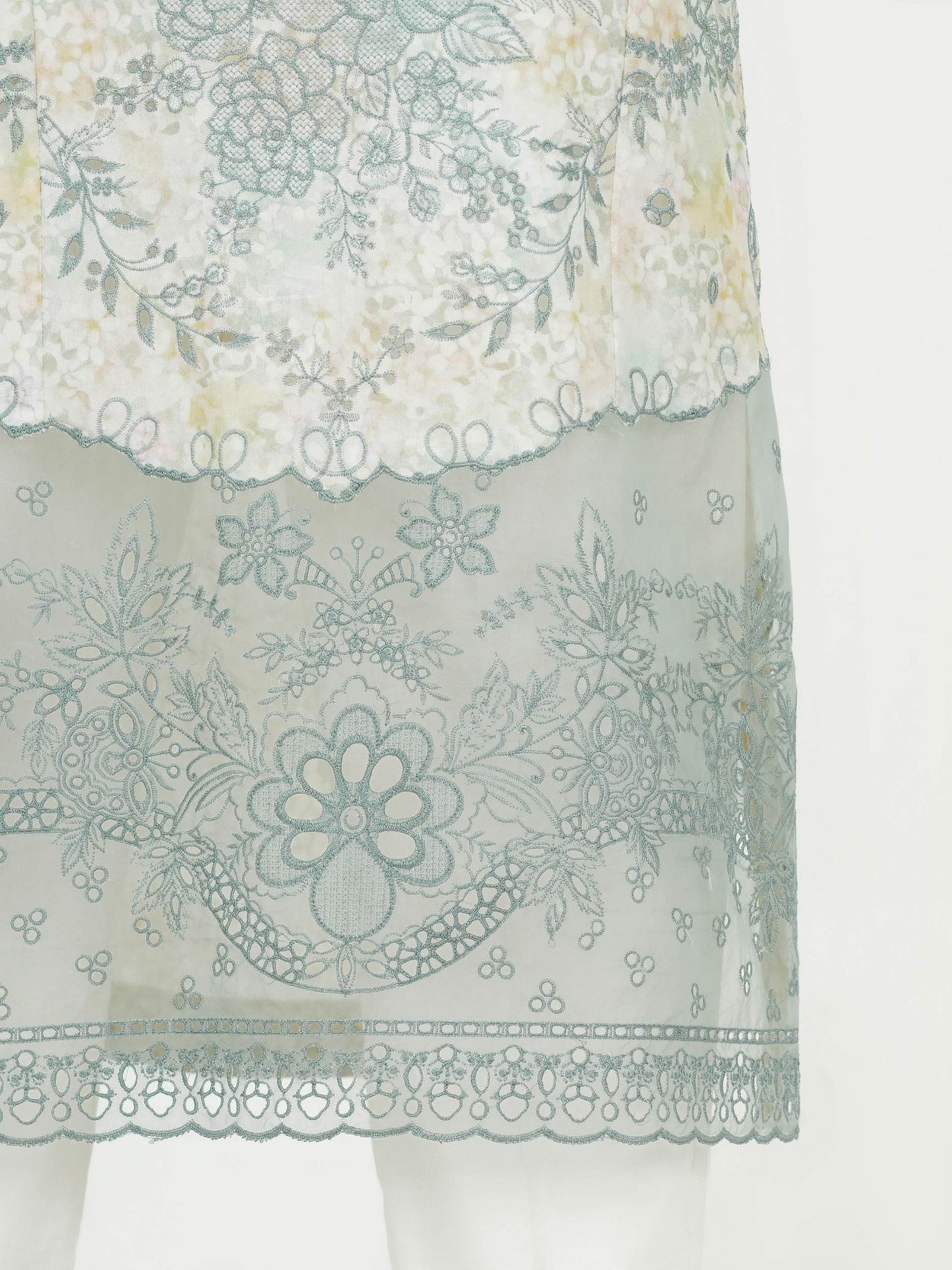 3 Piece Lawn Suit- Embroidered (Unstitched)