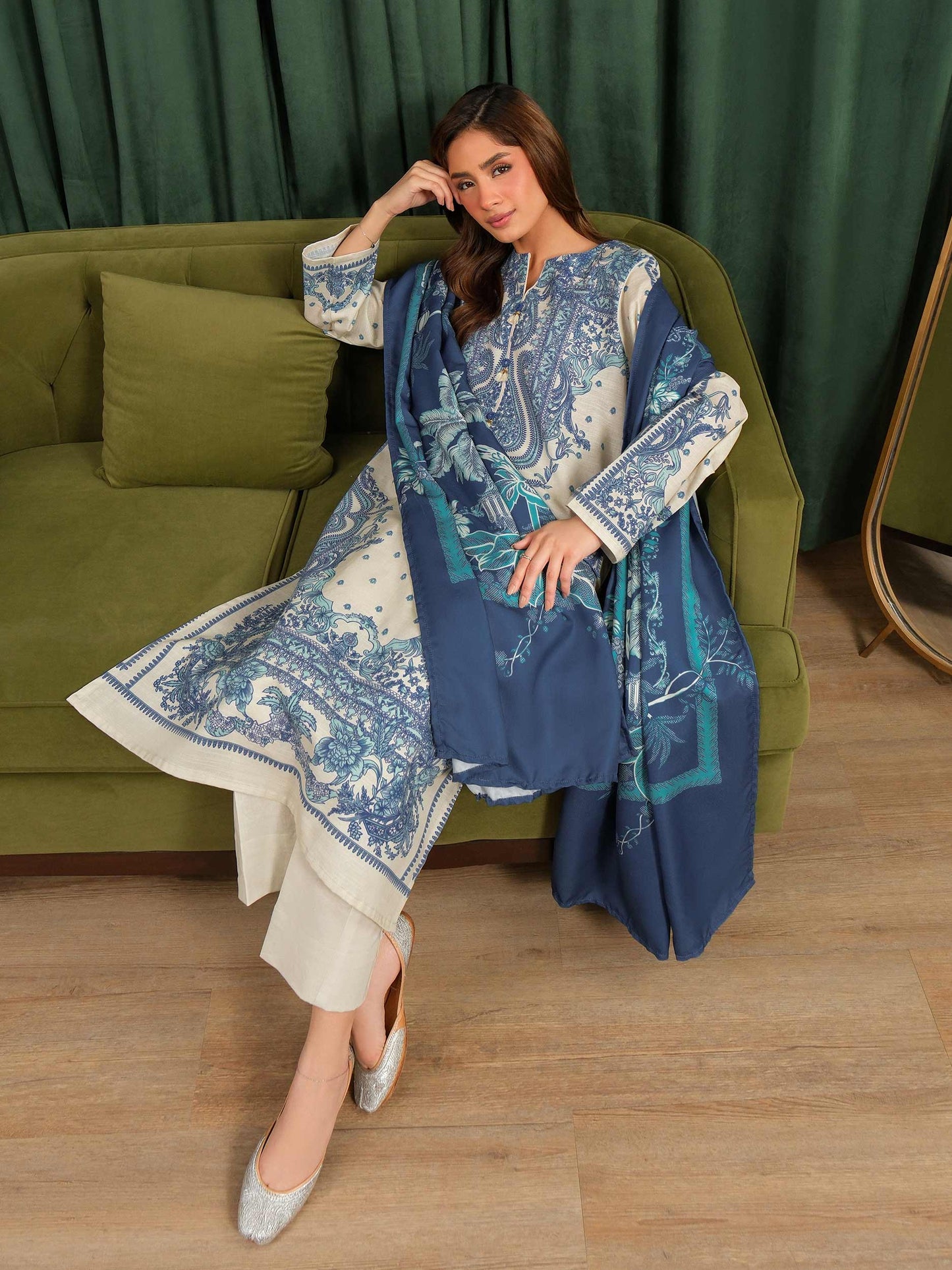 2 Piece Khaddar Suit-Printed (Unstitched)