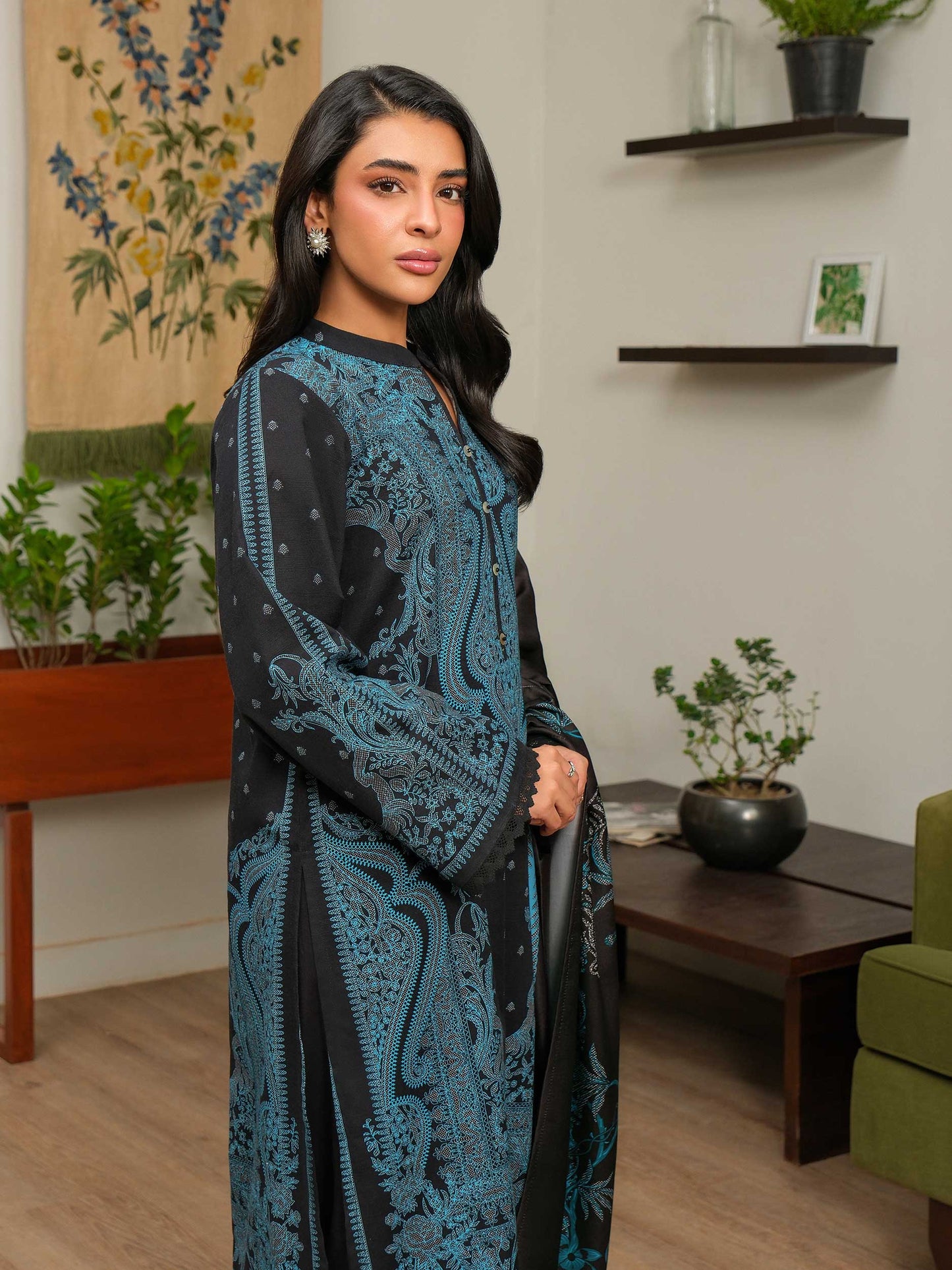 2 Piece Khaddar Suit-Printed (Unstitched)