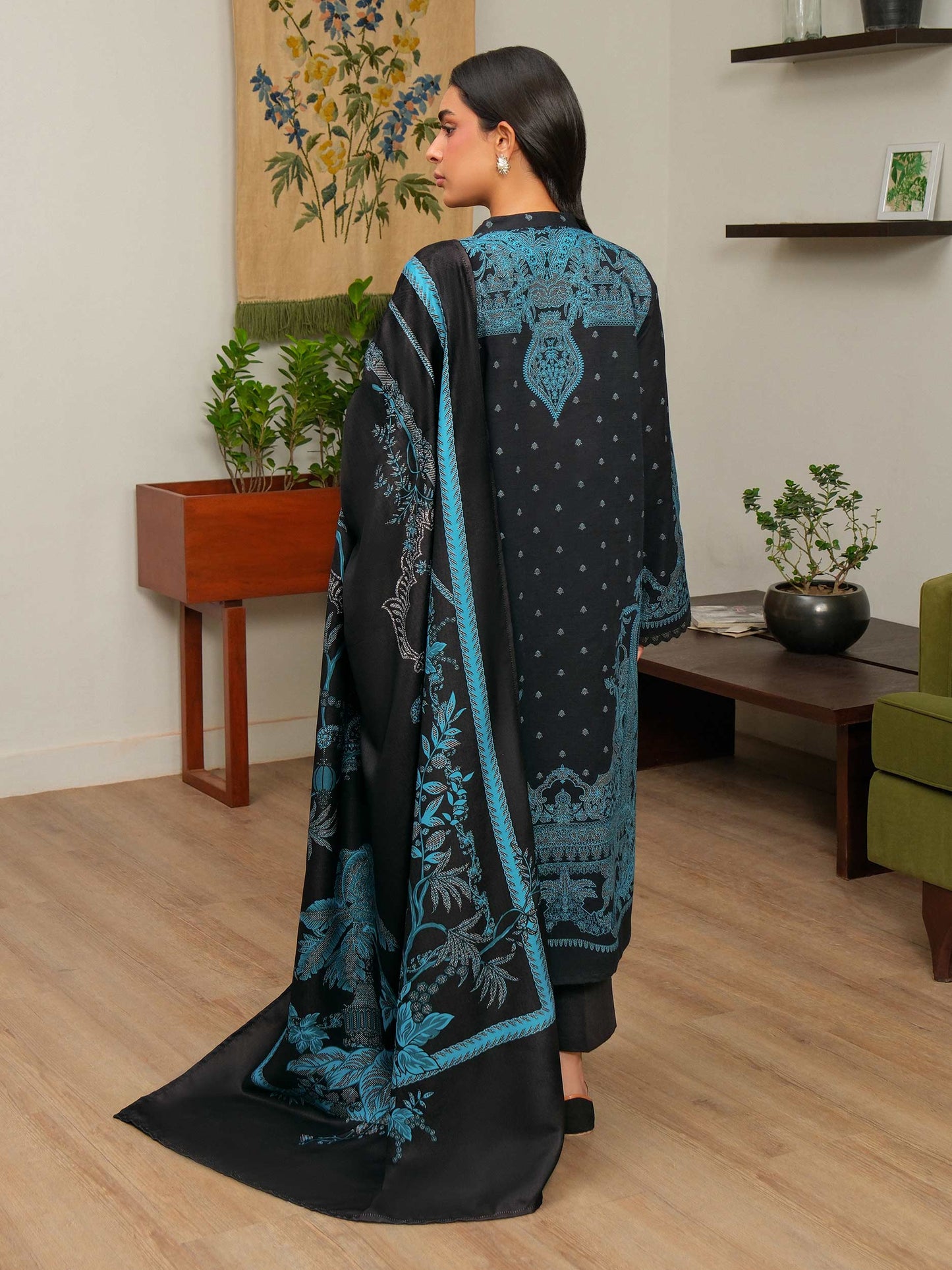 2 Piece Khaddar Suit-Printed (Unstitched)