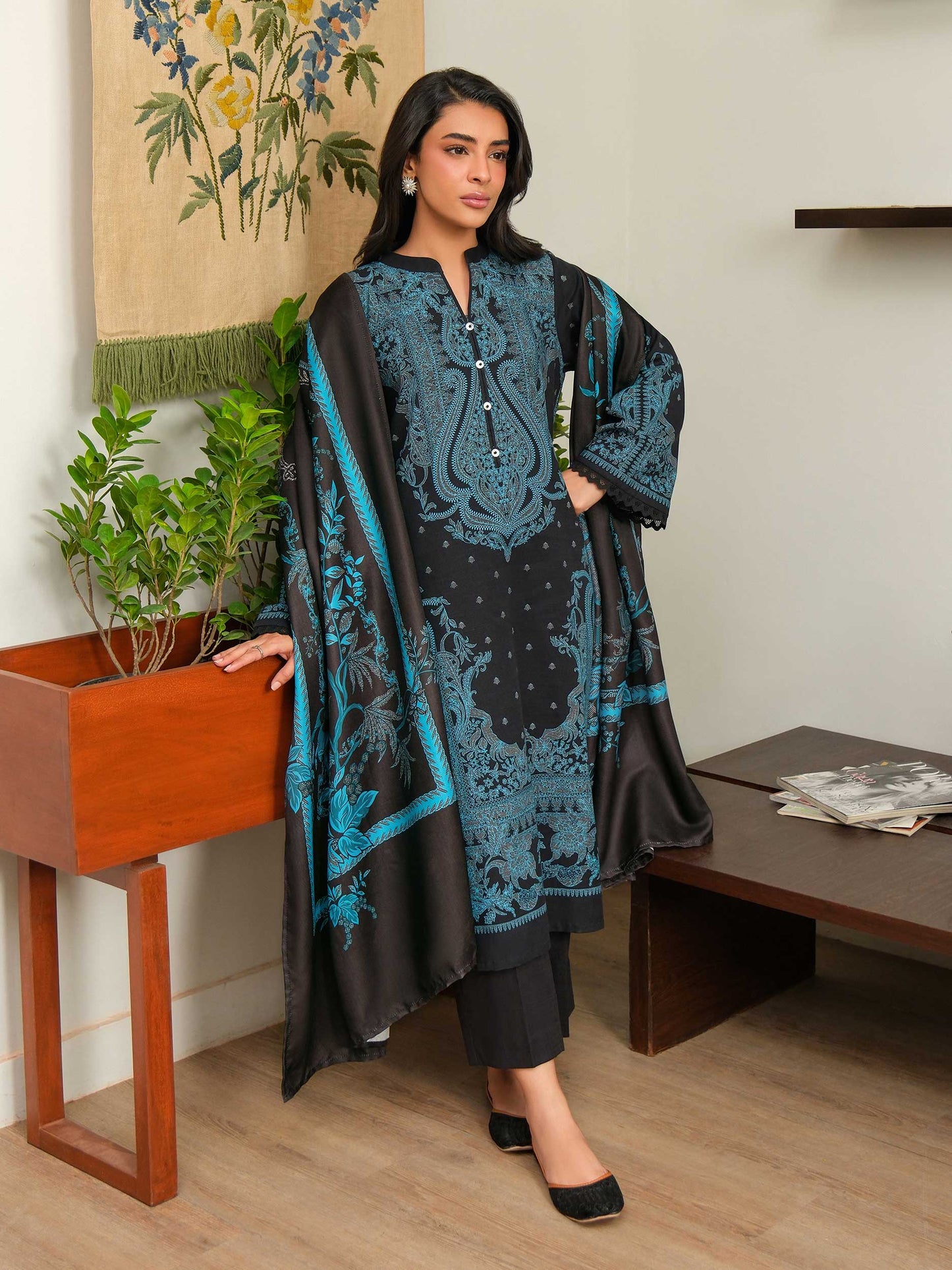 2 Piece Khaddar Suit-Printed (Unstitched)