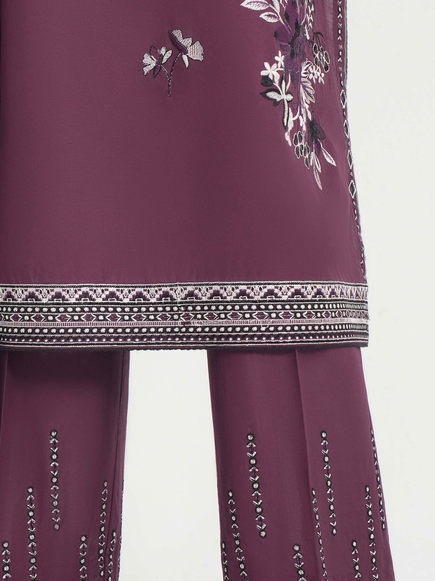 3 Piece Lawn Suit-Embroidered (Unstitched)