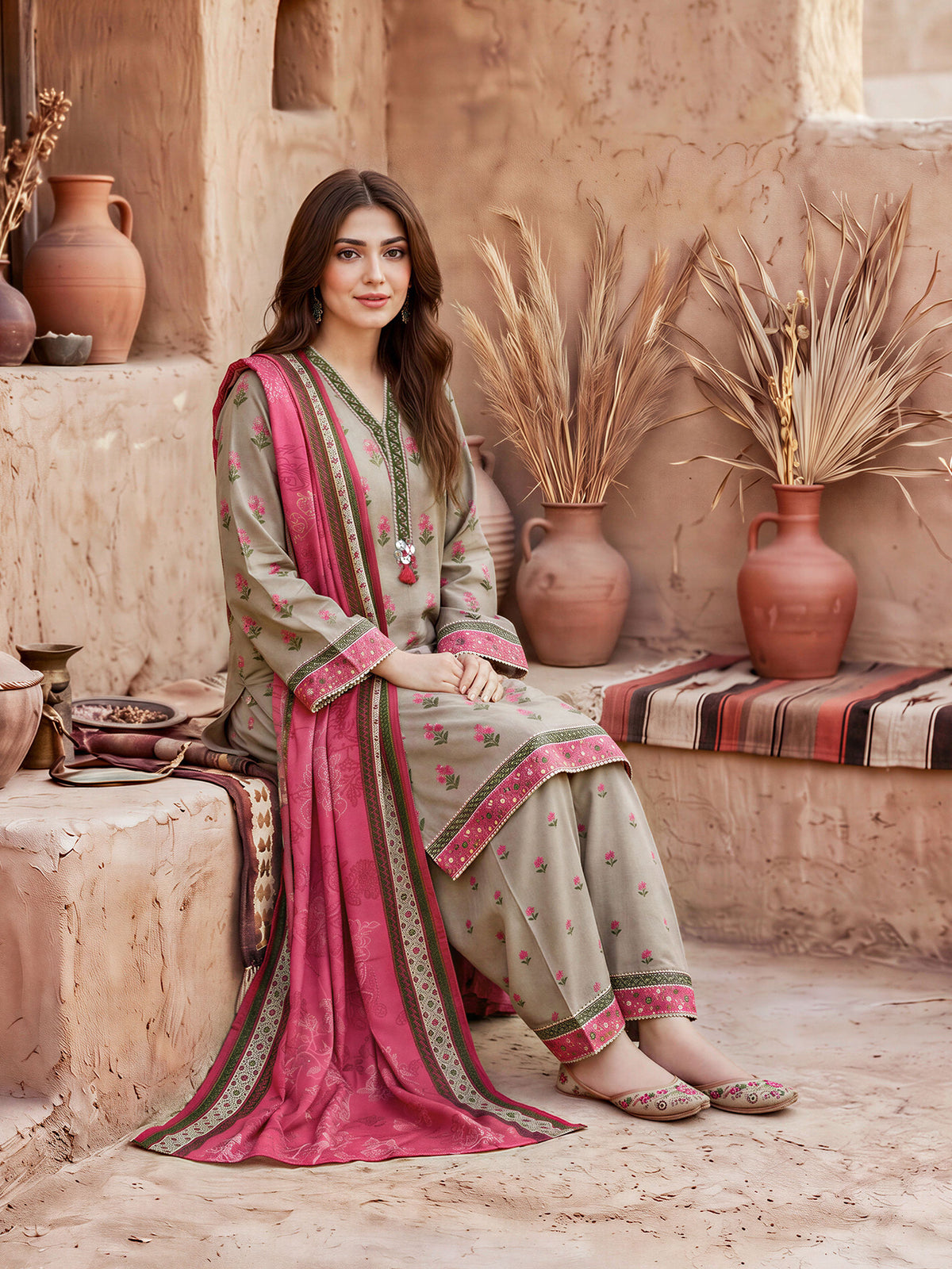 3 Piece Khaddar Paste Suit (Unstitched)