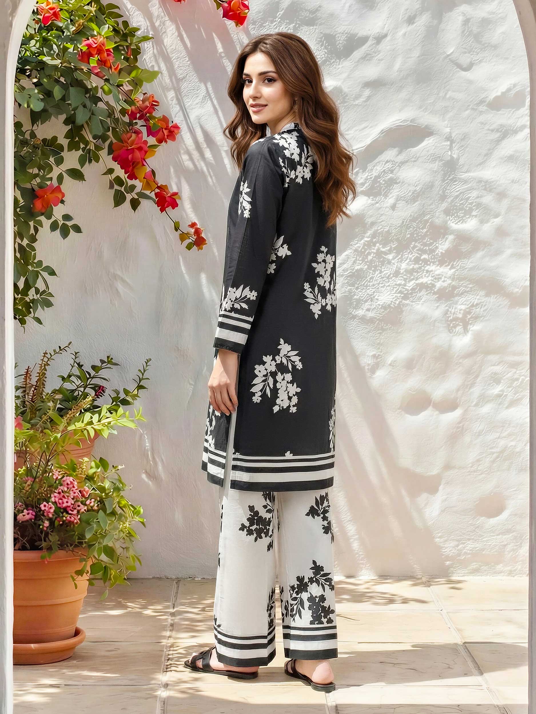 2 Piece Lawn Suit (Unstitched)