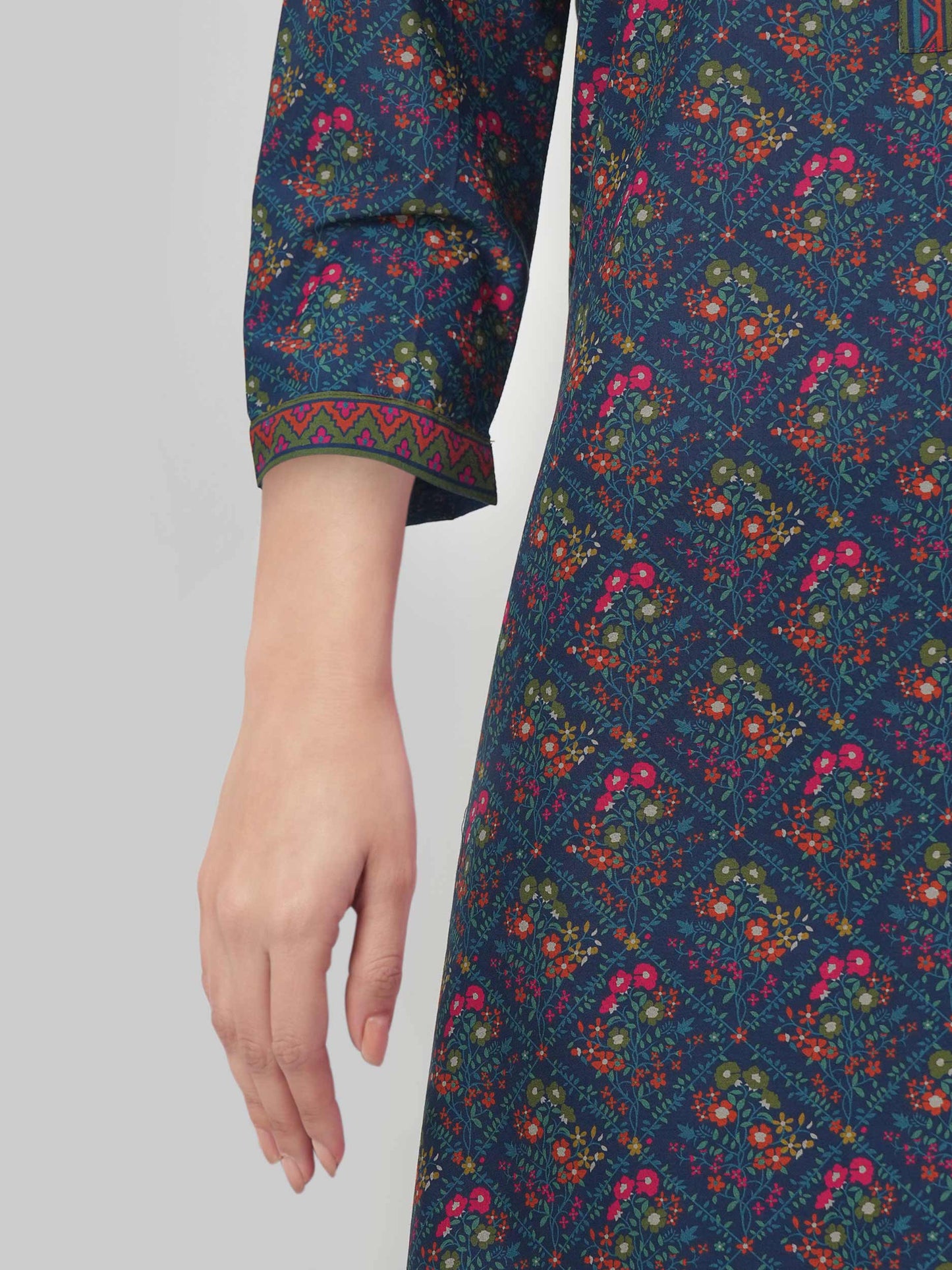 3 Piece Lawn Suit (Unstitched)