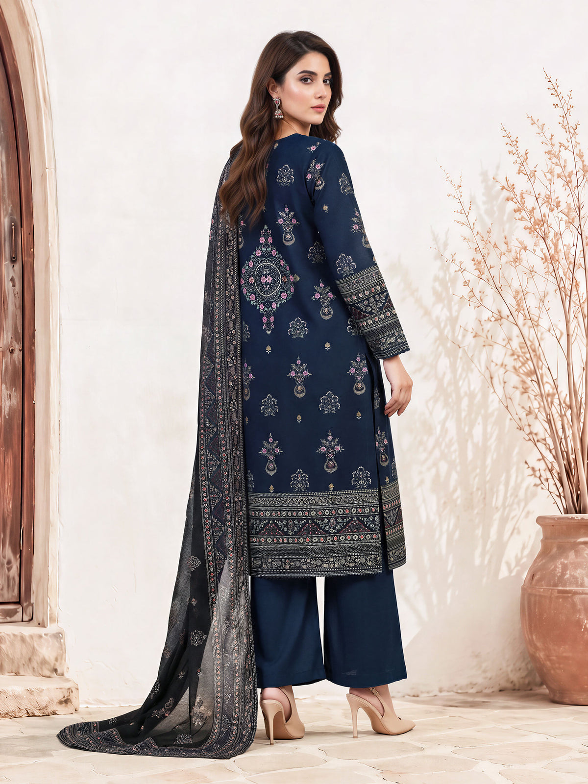 3 Piece Khaddar Suit (Unstitched)
