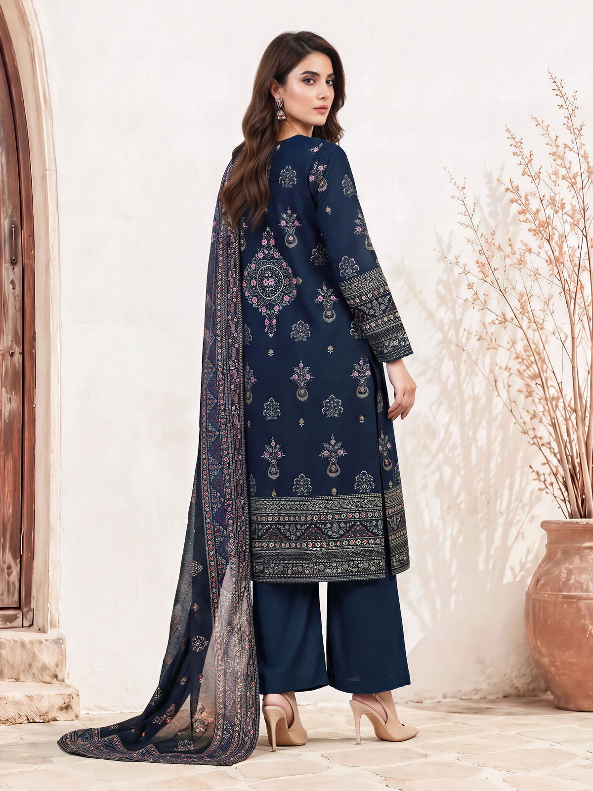 3 Piece Khaddar Suit (Unstitched)
