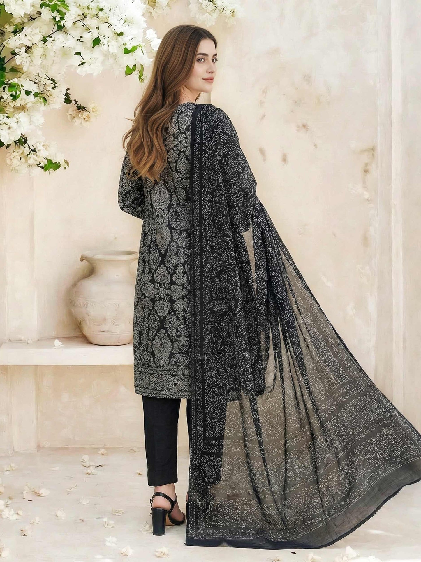 2 Piece Lawn Suit- Printed (Unstitched)