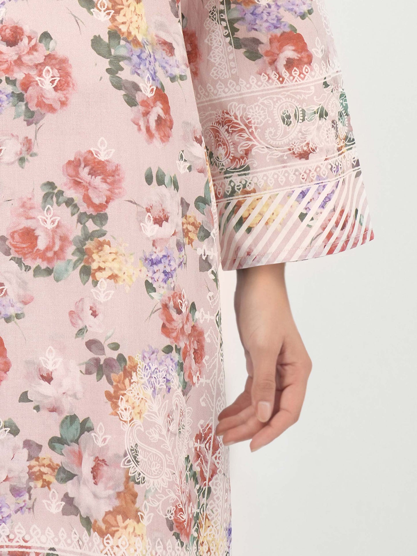 3 Piece Lawn Suit- Printed (Unstitched)