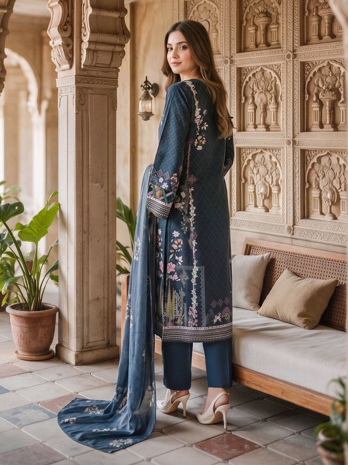 3 Piece Khaddar Suit (Unstitched)