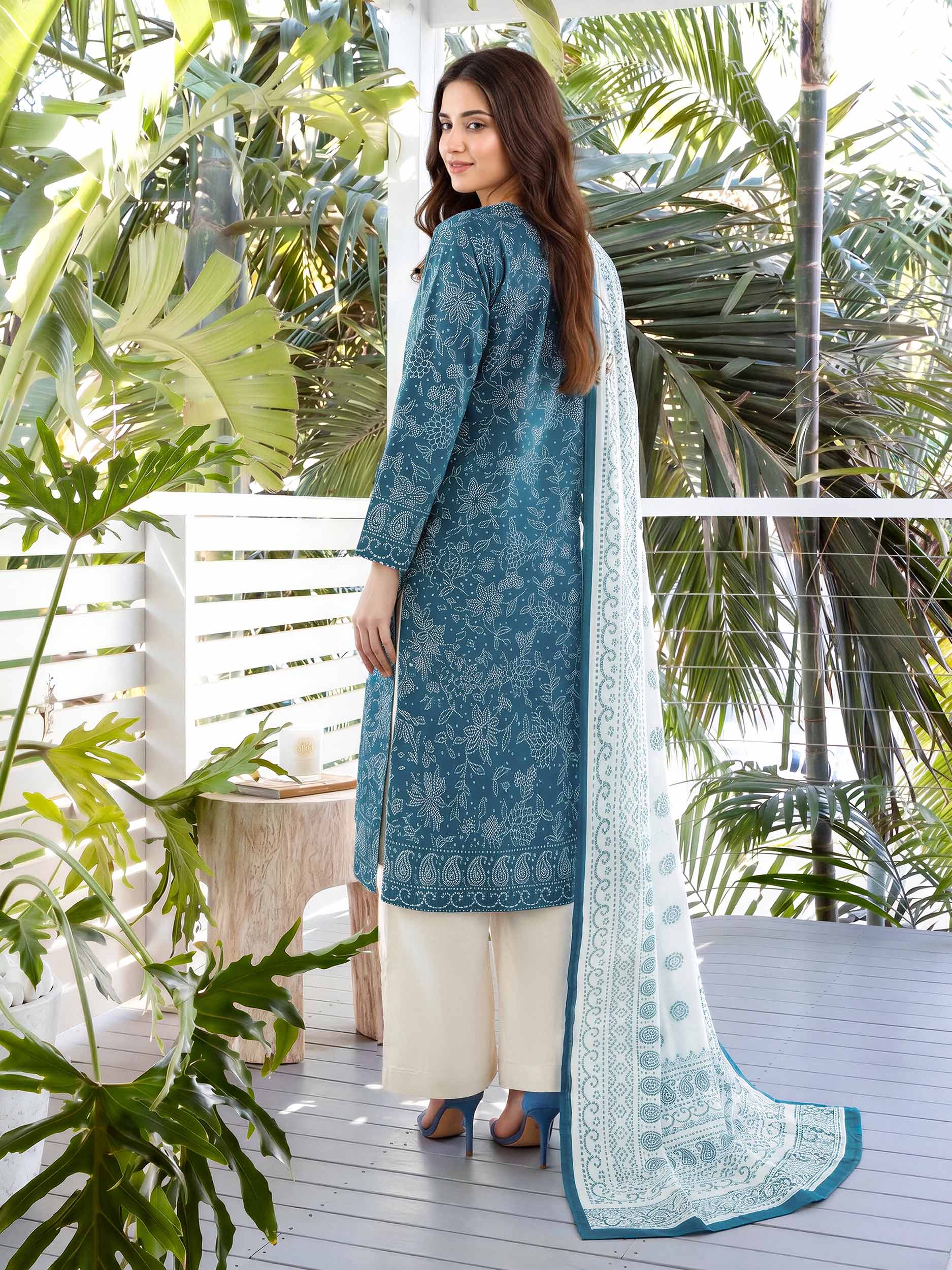 2 Piece Lawn Suit (Unstitched) COLOR ISSUE
