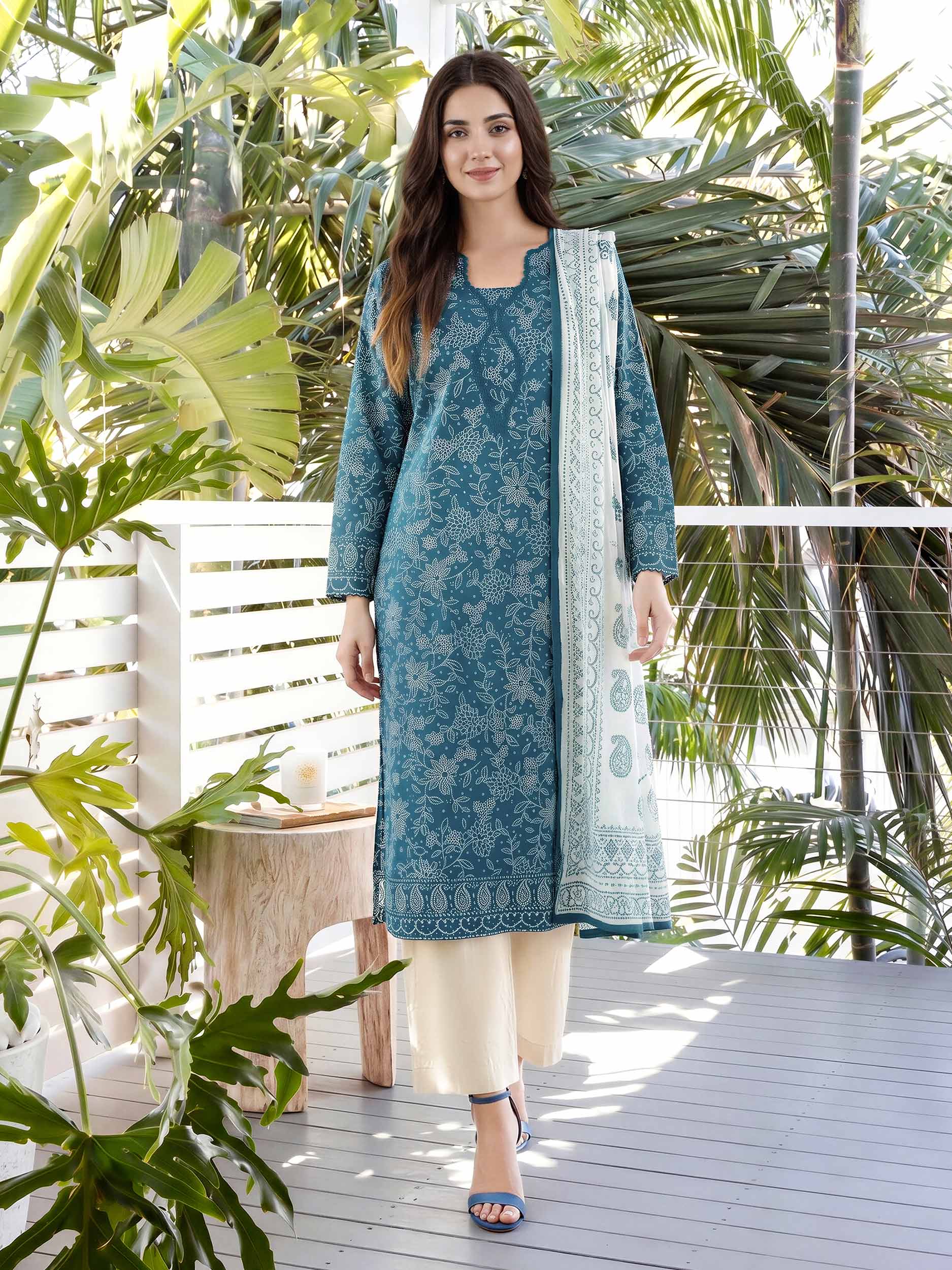 2 Piece Lawn Suit (Unstitched) COLOR ISSUE