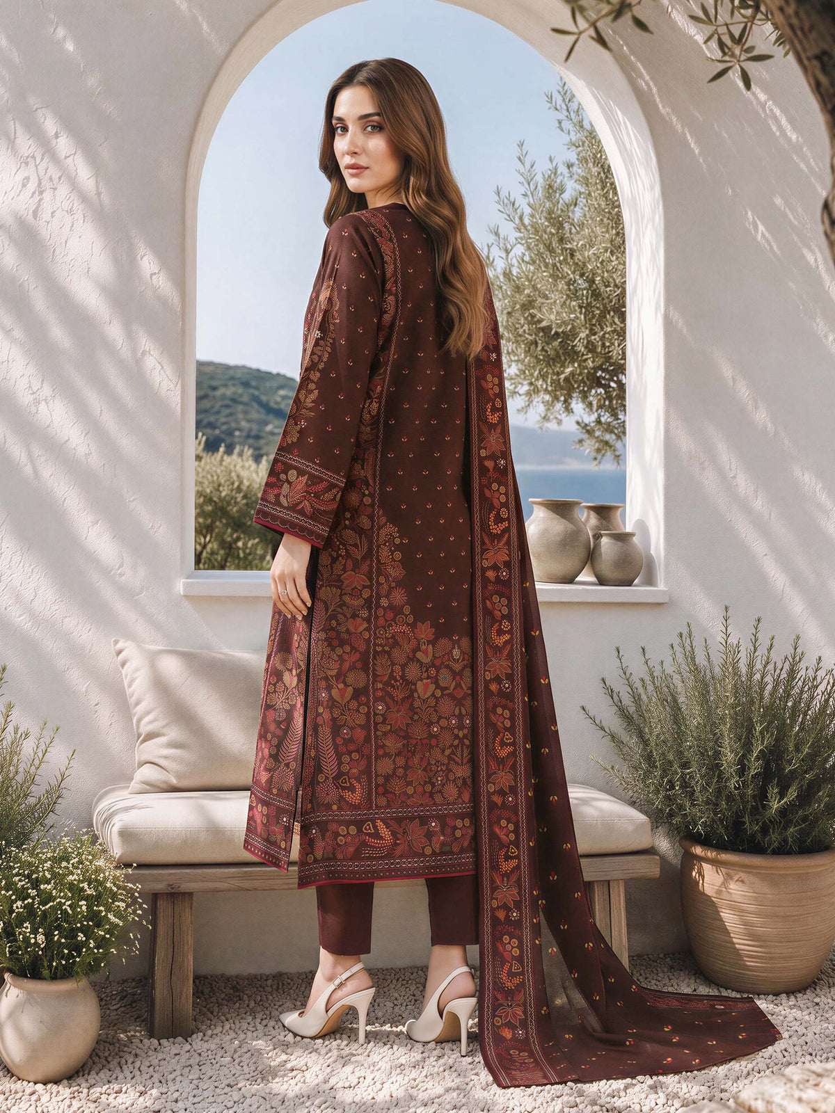 3 Piece Khaddar Suit- Embroidered (Unstitched)