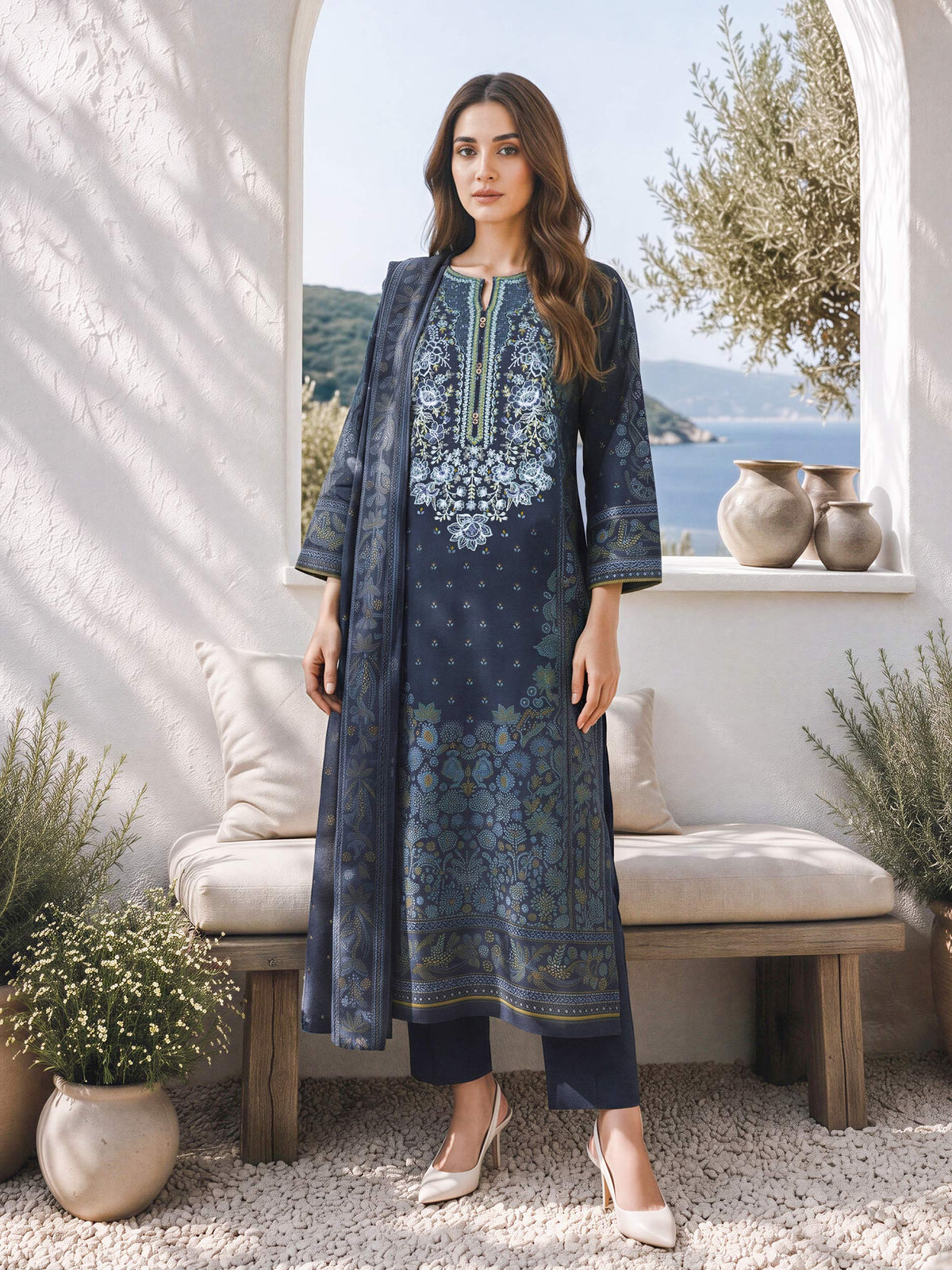 3 Piece Khaddar Suit- Embroidered (Unstitched)
