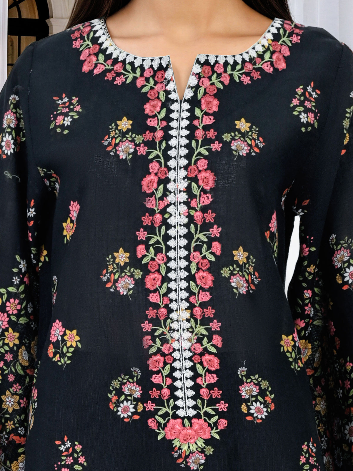 3 Piece Slub Khaddar Suit- Embroidered (Unstitched)