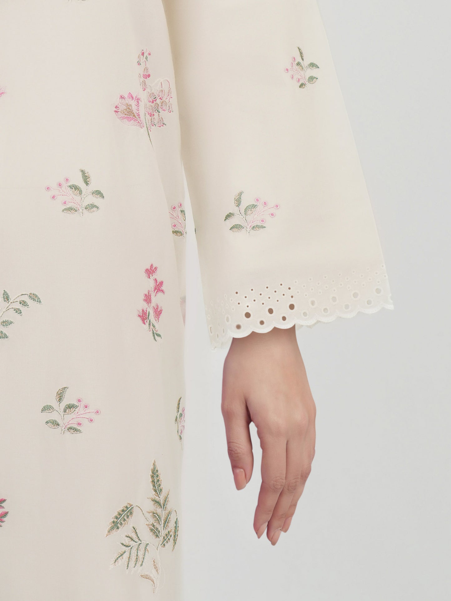 3 Piece Lawn Suit- Embroidered (Unstitched)