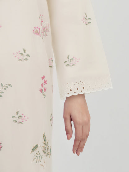 3 Piece Lawn Suit- Embroidered (Unstitched)