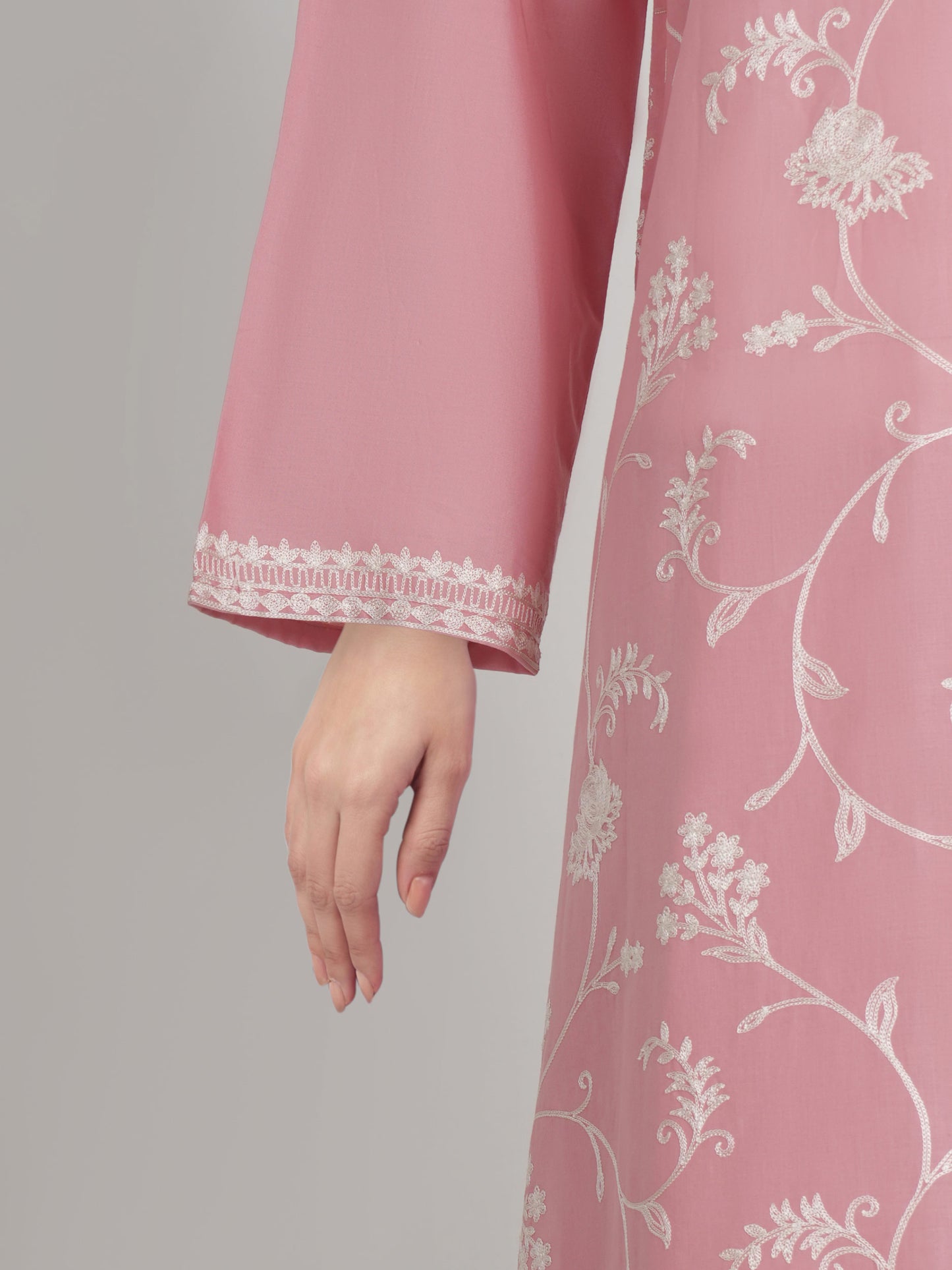 3 Piece Lawn Suit- Embroidered (Unstitched)  PRICE ISSUE