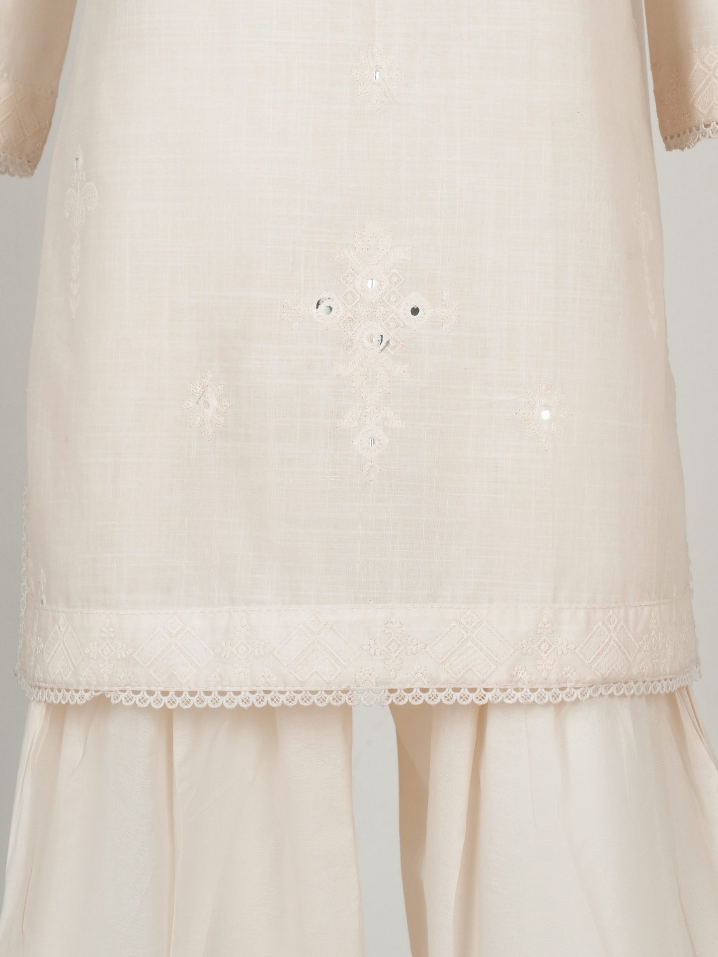 3 Piece Lawn Slub Suit- Embroidered (Unstitched)