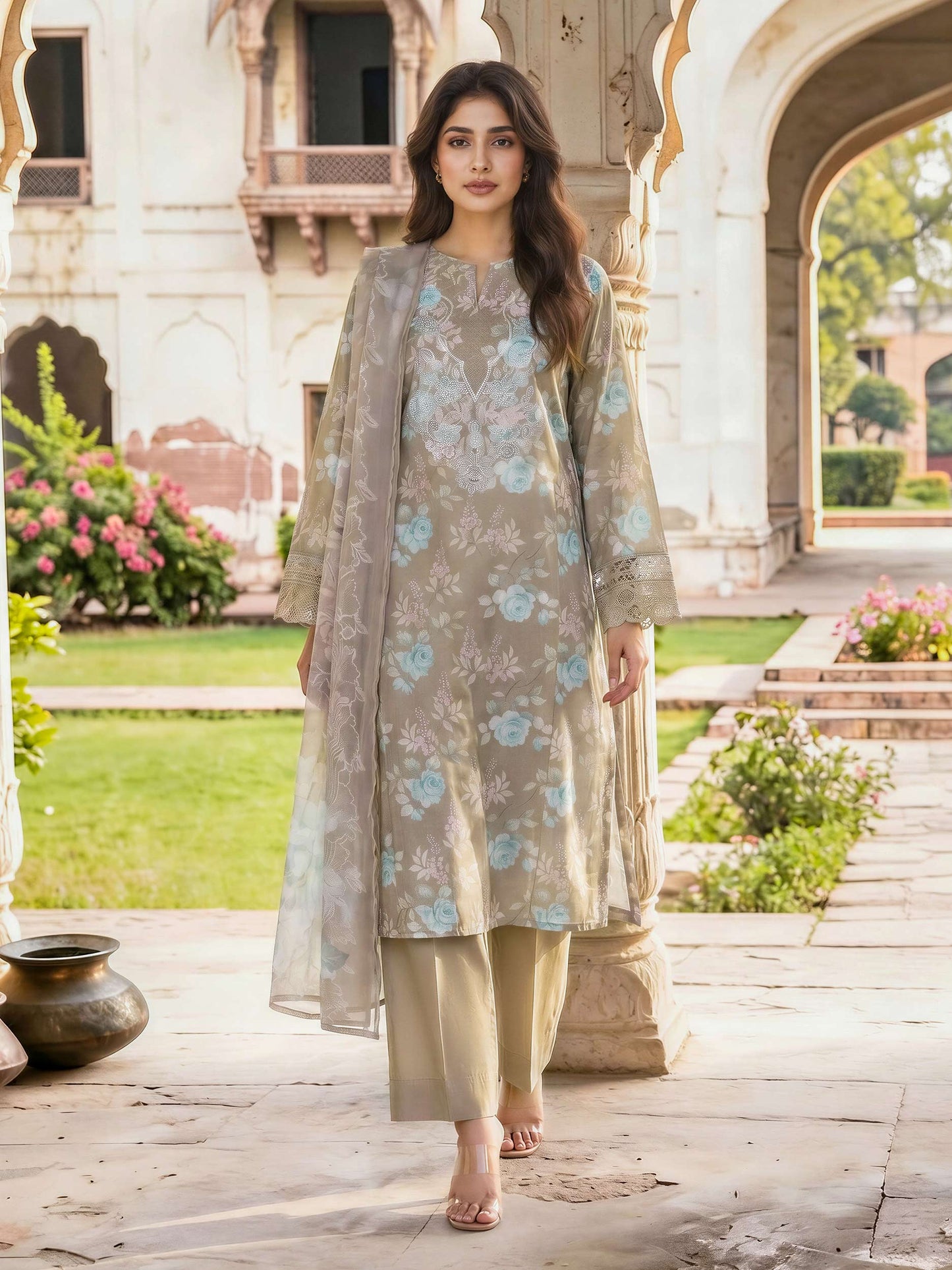 3 Piece Lawn Suit- Embroidered (Unstitched)