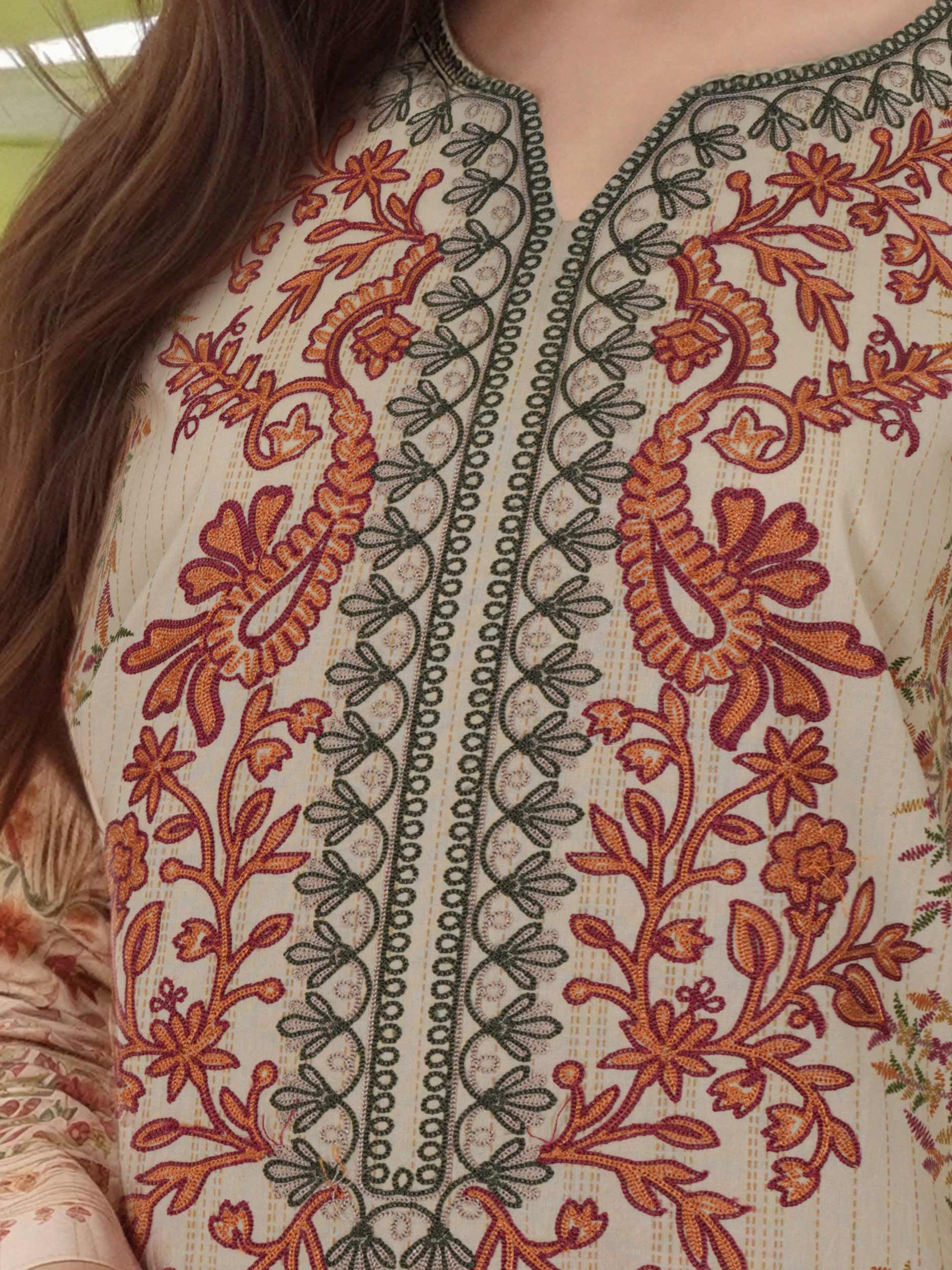 3 Piece Lawn Suit- Embroidered (Unstitched)