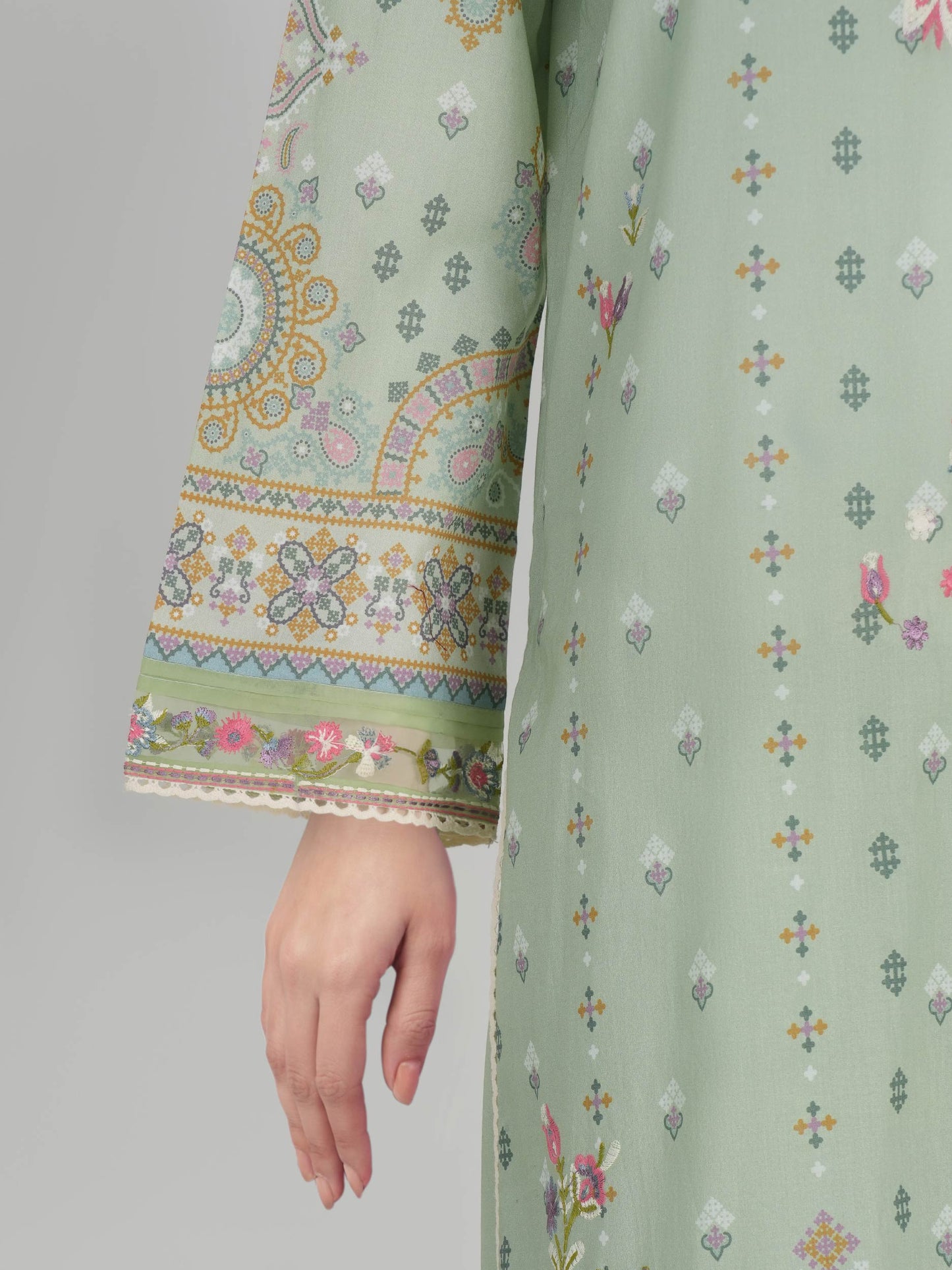3 Piece Lawn Suit- Embroidered (Unstitched)