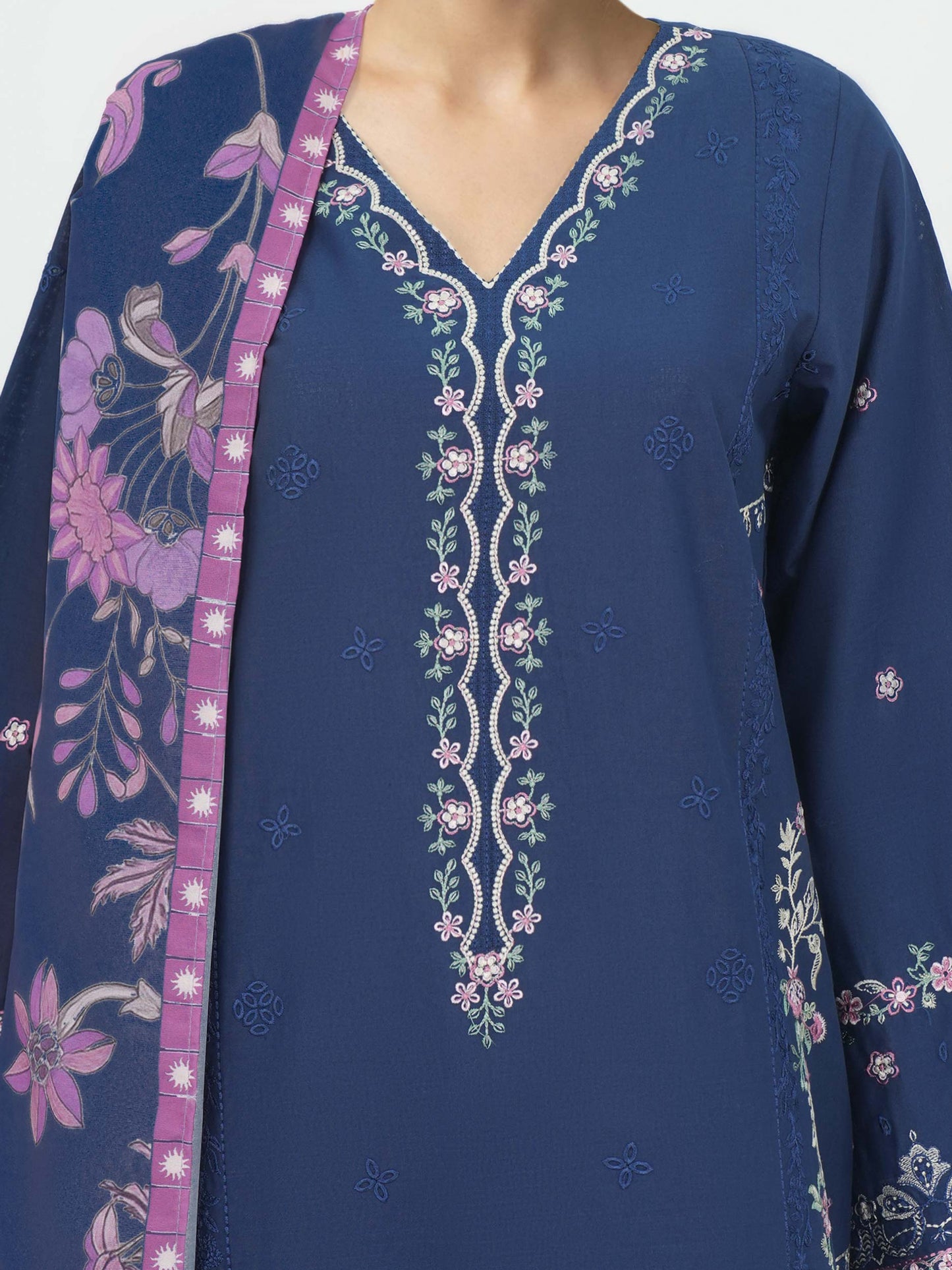 3 Piece Lawn Suit- Embroidered (Unstitched)