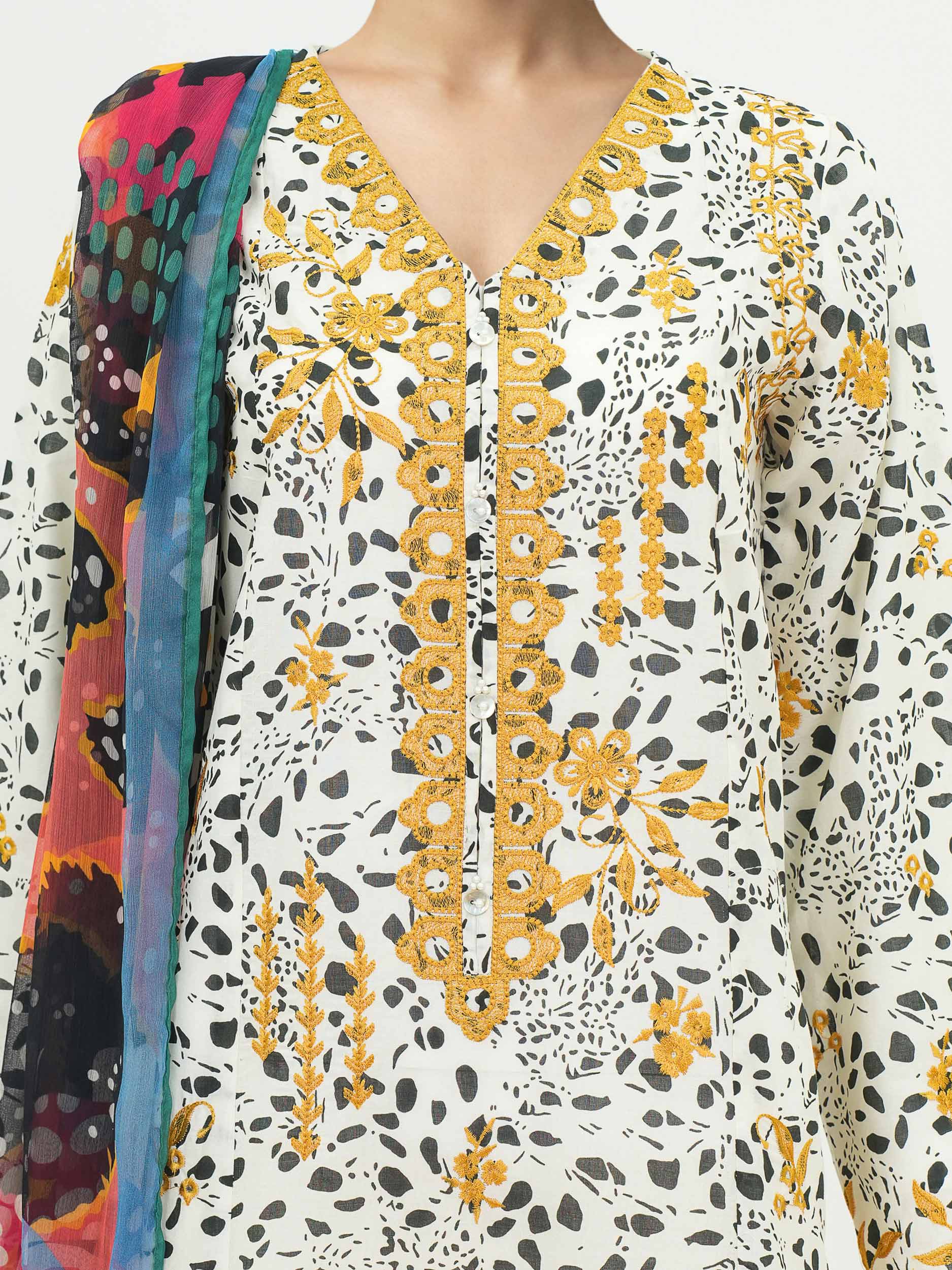 3 Piece Lawn Suit-Embroidered (Unstitched)