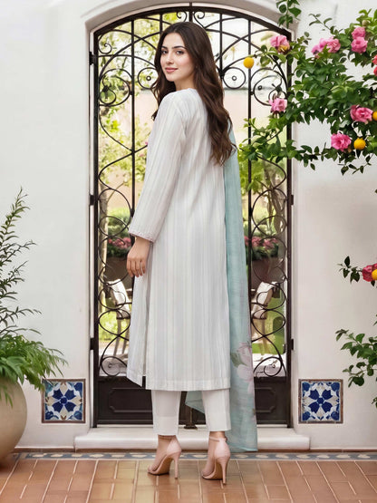 3 Piece Lawn Suit- Embroidered (Unstitched)